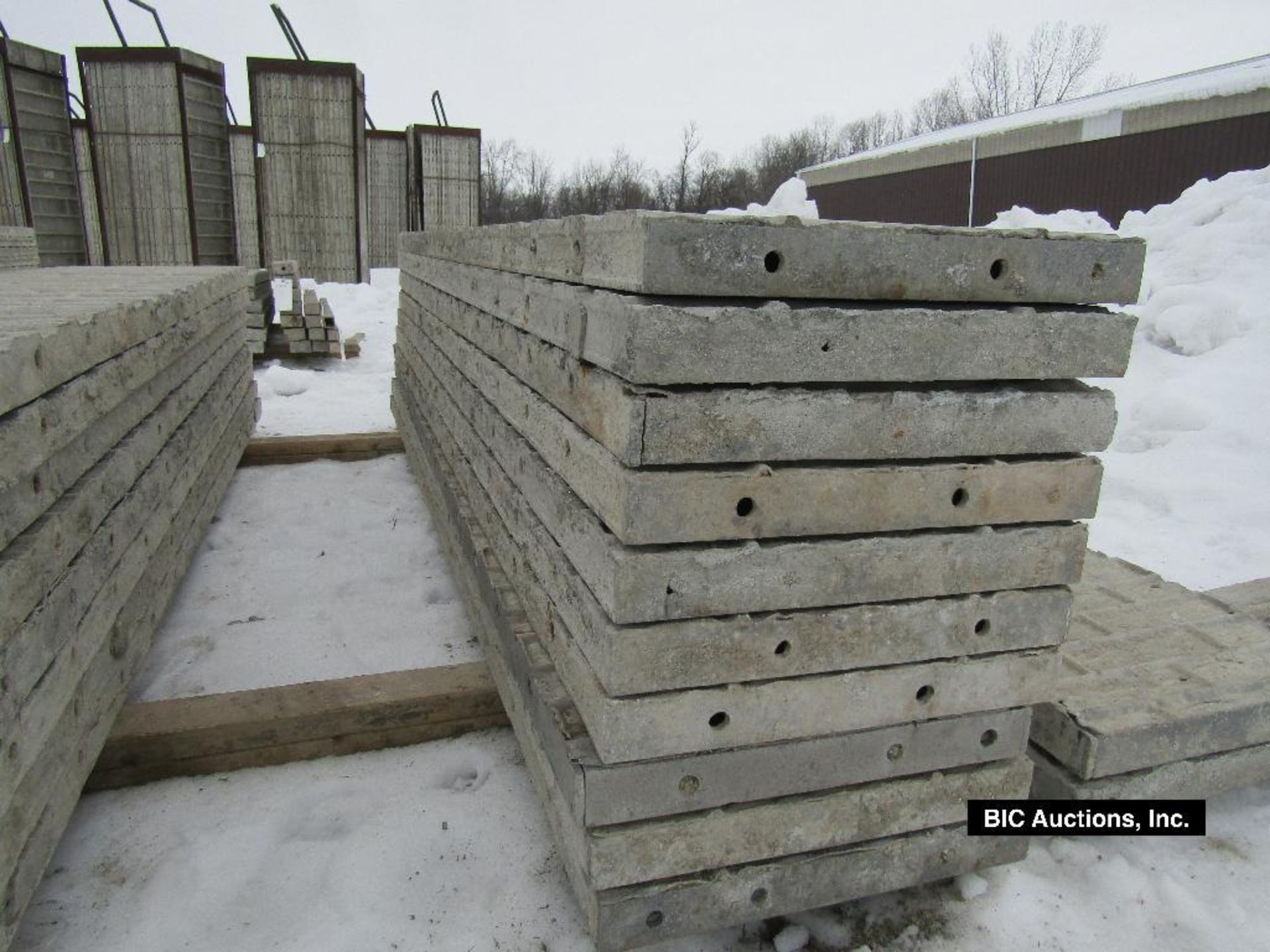 (10) 18" x 9' Durand Aluminum Concrete Forms, Textured Brick, 8" Hole Pattern, Located in Waldo, WI - Image 2 of 2