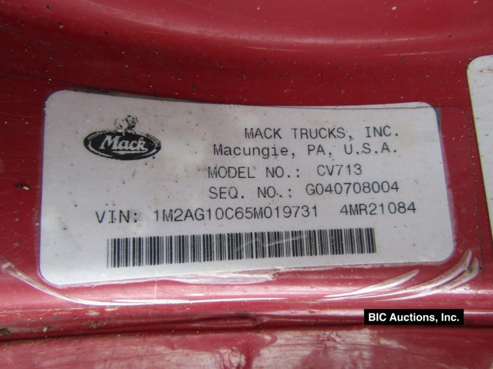 2005 Mack Boom Truck, Model # CV713, VIN # 1M2AG10C65M019731, 393244 Miles, 187974 Hours, Maxitorque - Image 6 of 52