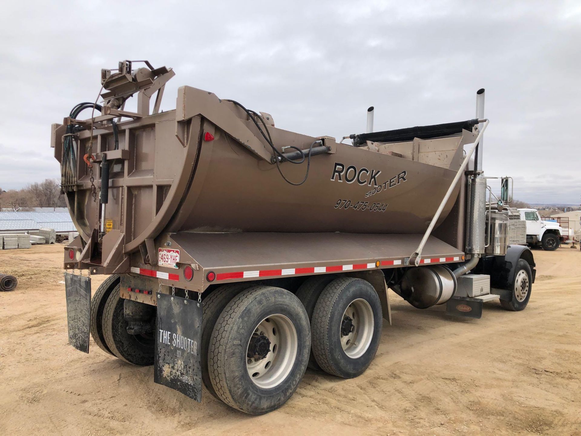 1997 Peterbilt 379 Round Dump Truck, Vin # 1XP5DB9X5VD397709, 976591 Miles, Roadranger Eaton - Image 4 of 70