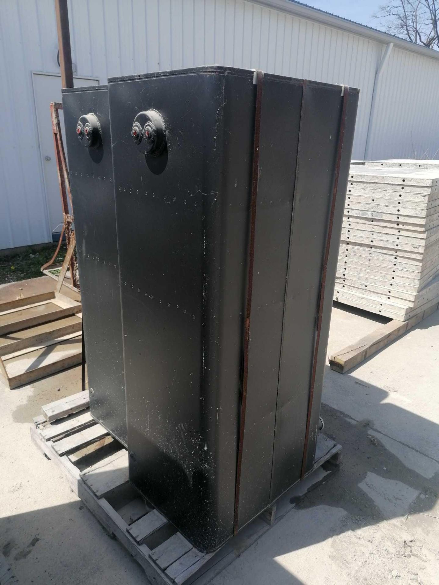 (6) 26" x 20" x 60" Fuel Tanks, Located at 301 E Henry Street, Mt. Pleasant, IA - Image 7 of 8