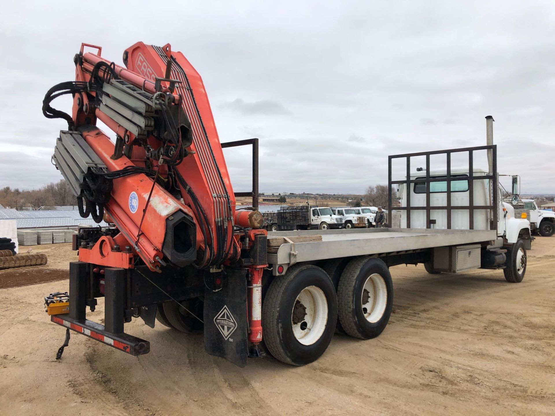 1995 International Knuckle Boom Truck, VIN # 1HTGGADR9SH684062, Model 2574 6x4, 199394 Miles - Image 3 of 52