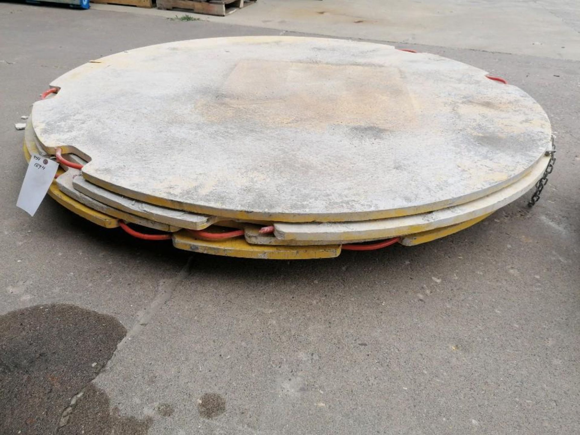 (4) 6' x 1" Round Outrigger Pads. Located at 301 E Henry Street, Mt. Pleasant, IA 52641. - Image 2 of 2