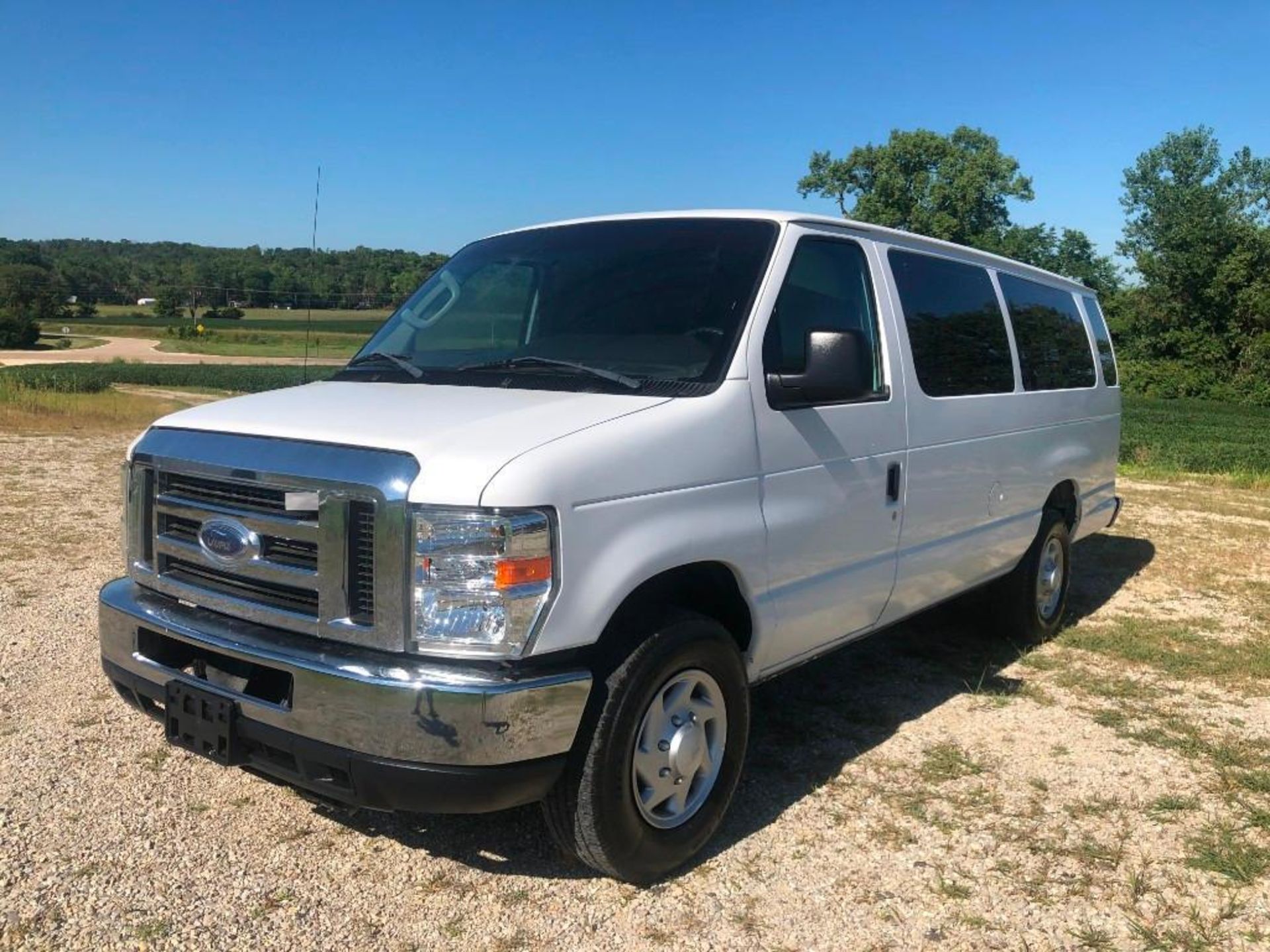 2013 Ford E3500 XLT Super Duty Van, VIN #1FBSS3BL7DDA00317, 222272 Miles, Catalytic Converter has - Image 2 of 21