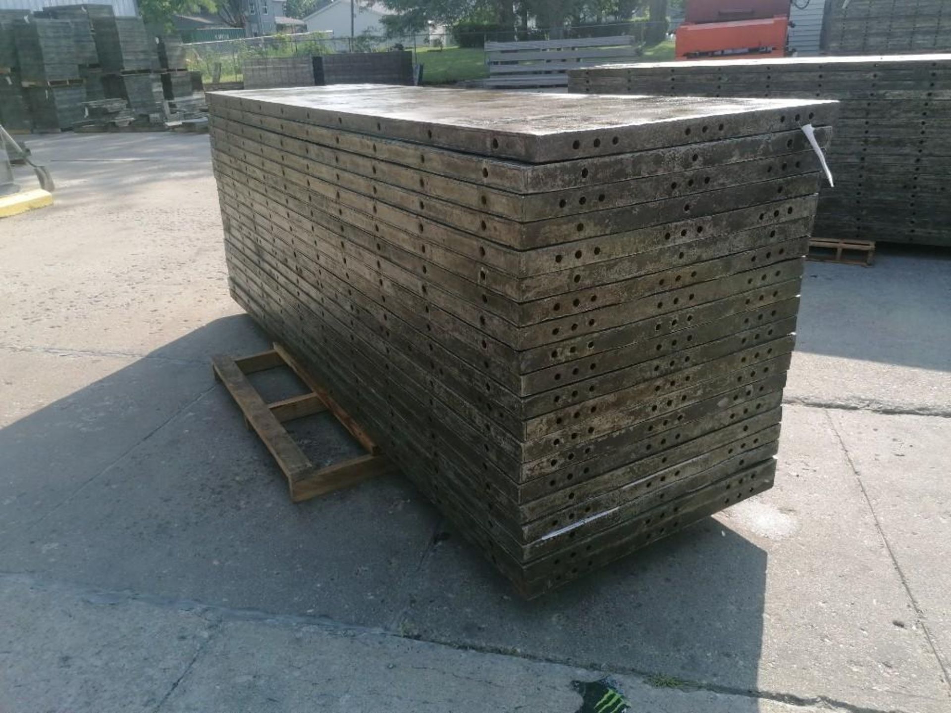 (20) 3' x 10' Wall-Ties Aluminum Concrete Forms, Smooth 6-12 Hole Pattern. Located at 301 E Henry