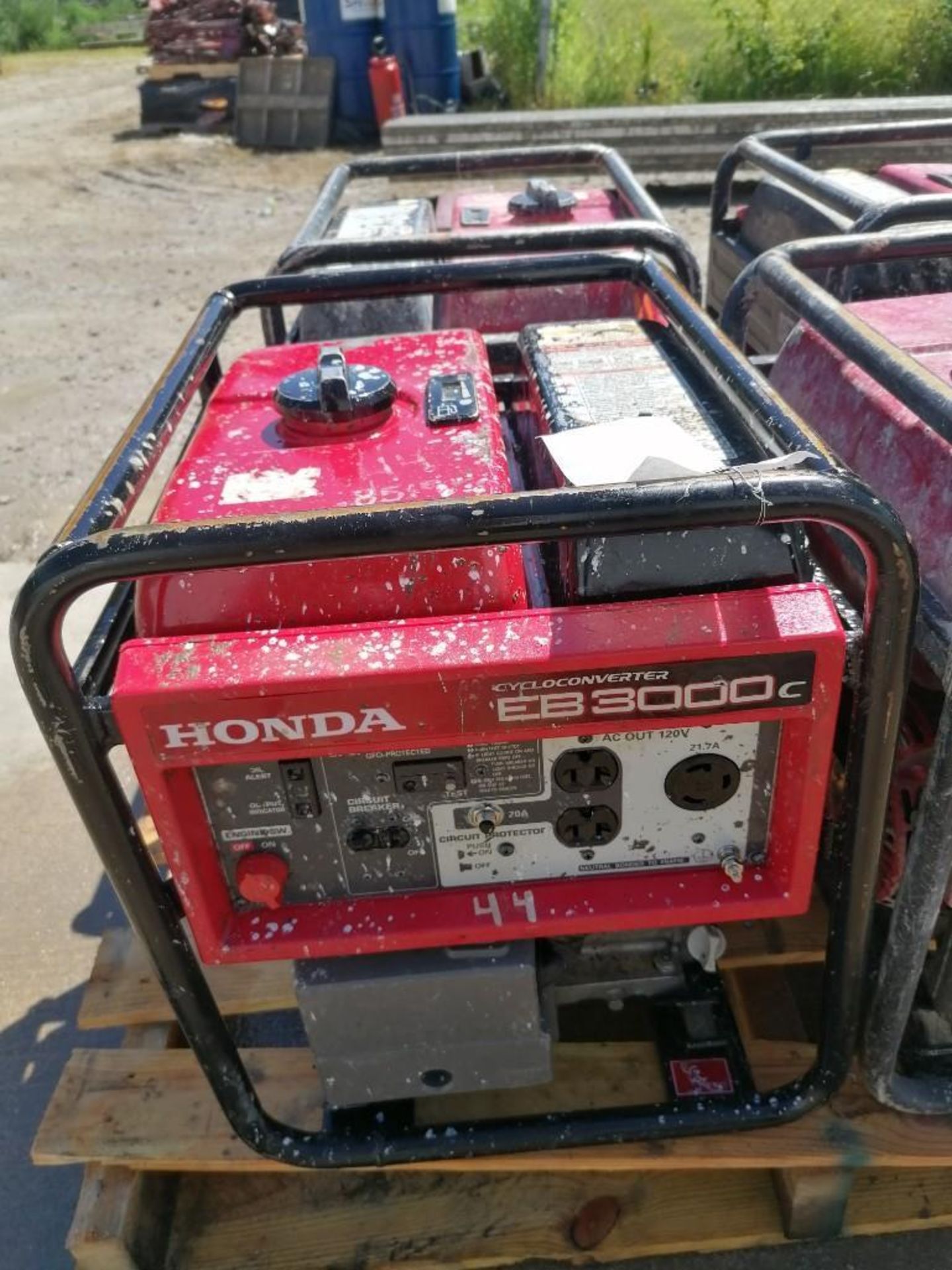 (2) Honda EB3000C Cycloconverter Generator. Located at 301 E Henry Street, Mt. Pleasant, IA 52641. - Image 2 of 6