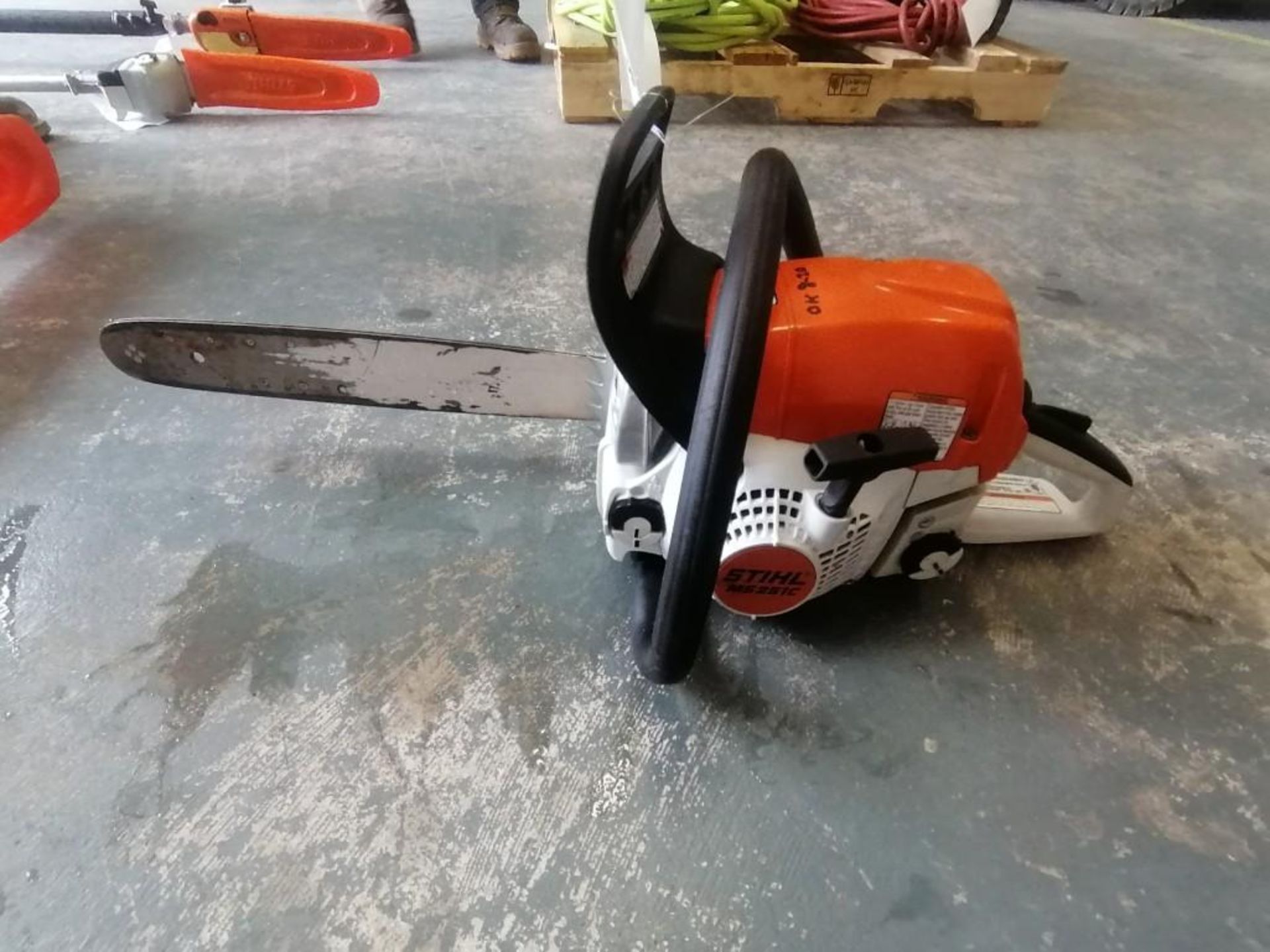 (1) Stihl MS251C Chainsaw. Located at 301 E Henry Street, Mt. Pleasant, IA 52641. - Image 2 of 3