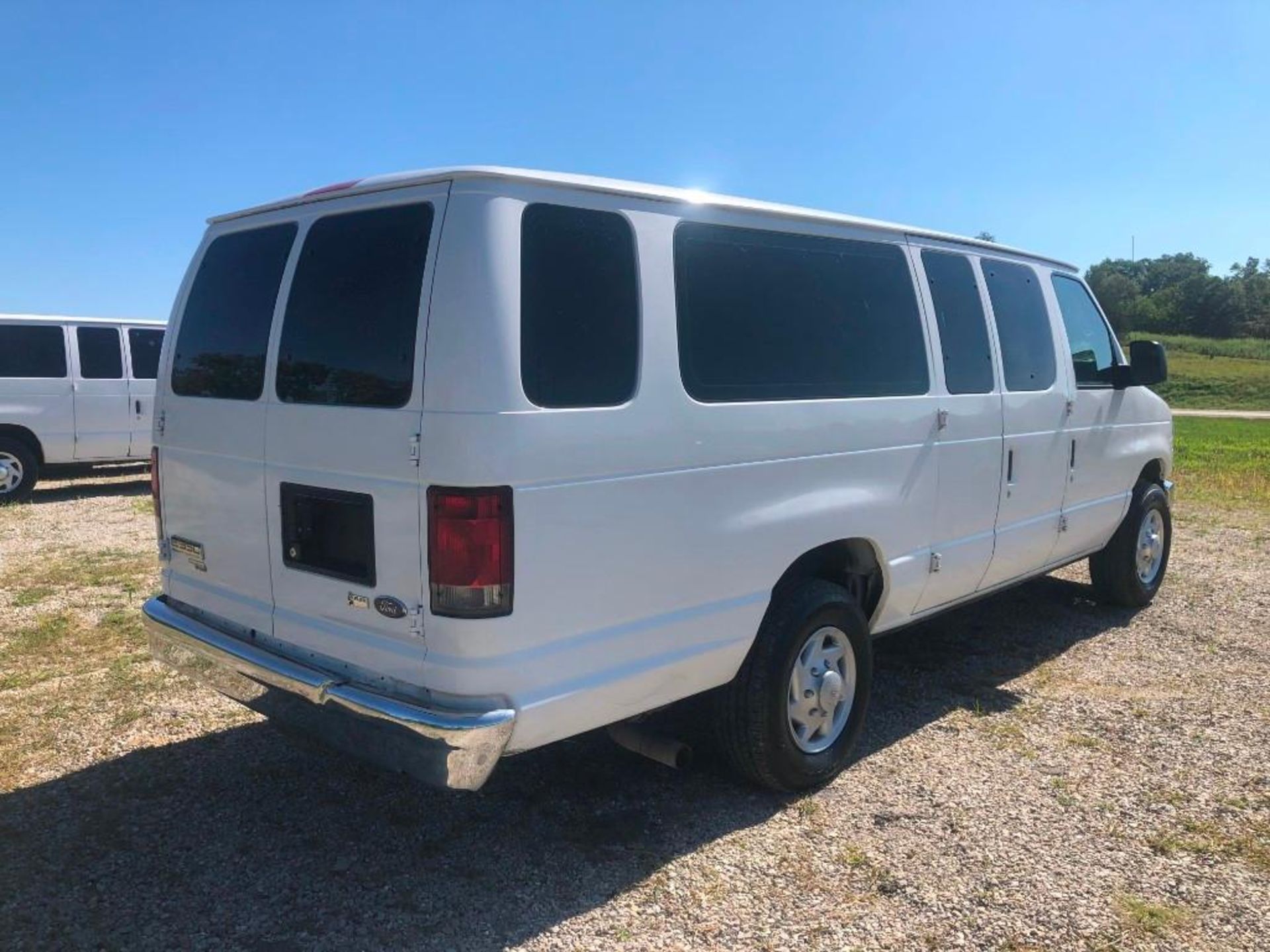 2014 Ford E3500 XLT Super Duty Van, VIN #1FBSS3BL2EDA76982, 182268 Miles, Catalytic Converter has - Image 3 of 20