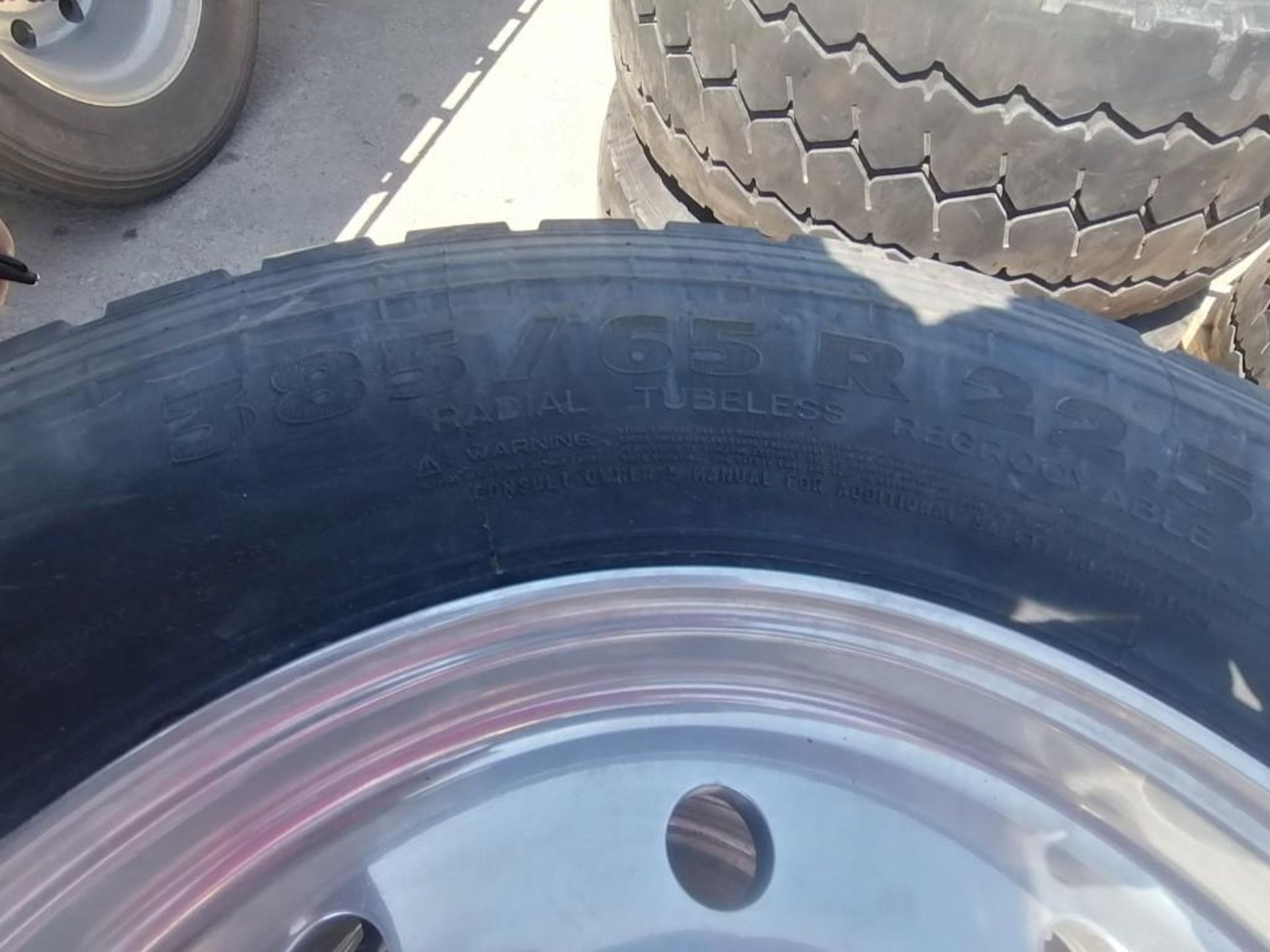 (2) Michelin 385/65R 22.5 Steer Tires with Rims. Located at 301 E Henry Street, Mt. Pleasant, IA - Image 4 of 4