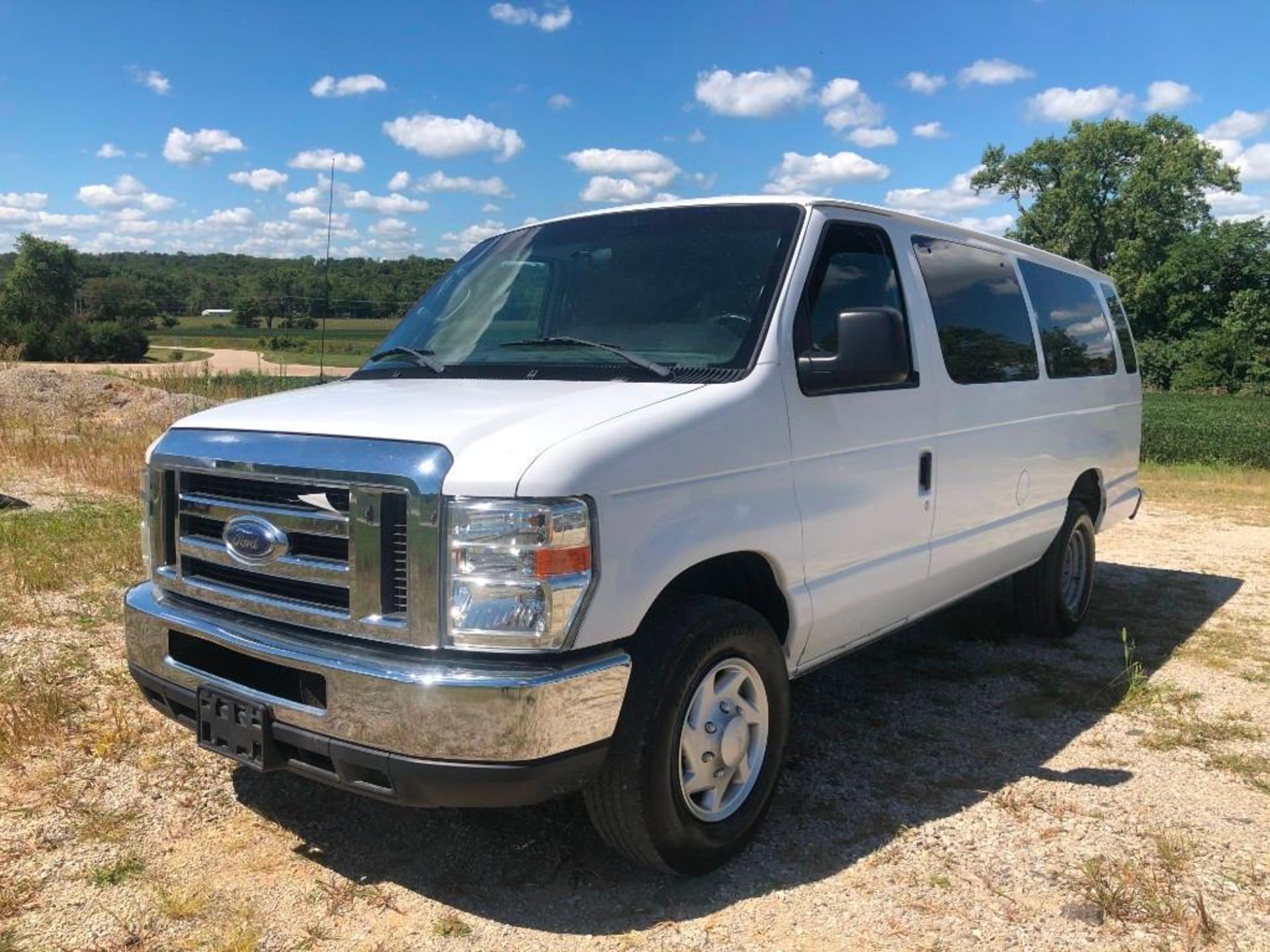 2013 Ford E3500 XLT Super Duty Van, VIN #1FBSS3BLXDDB13419, 193557 Miles, Model E3500XLT Super - Image 2 of 19