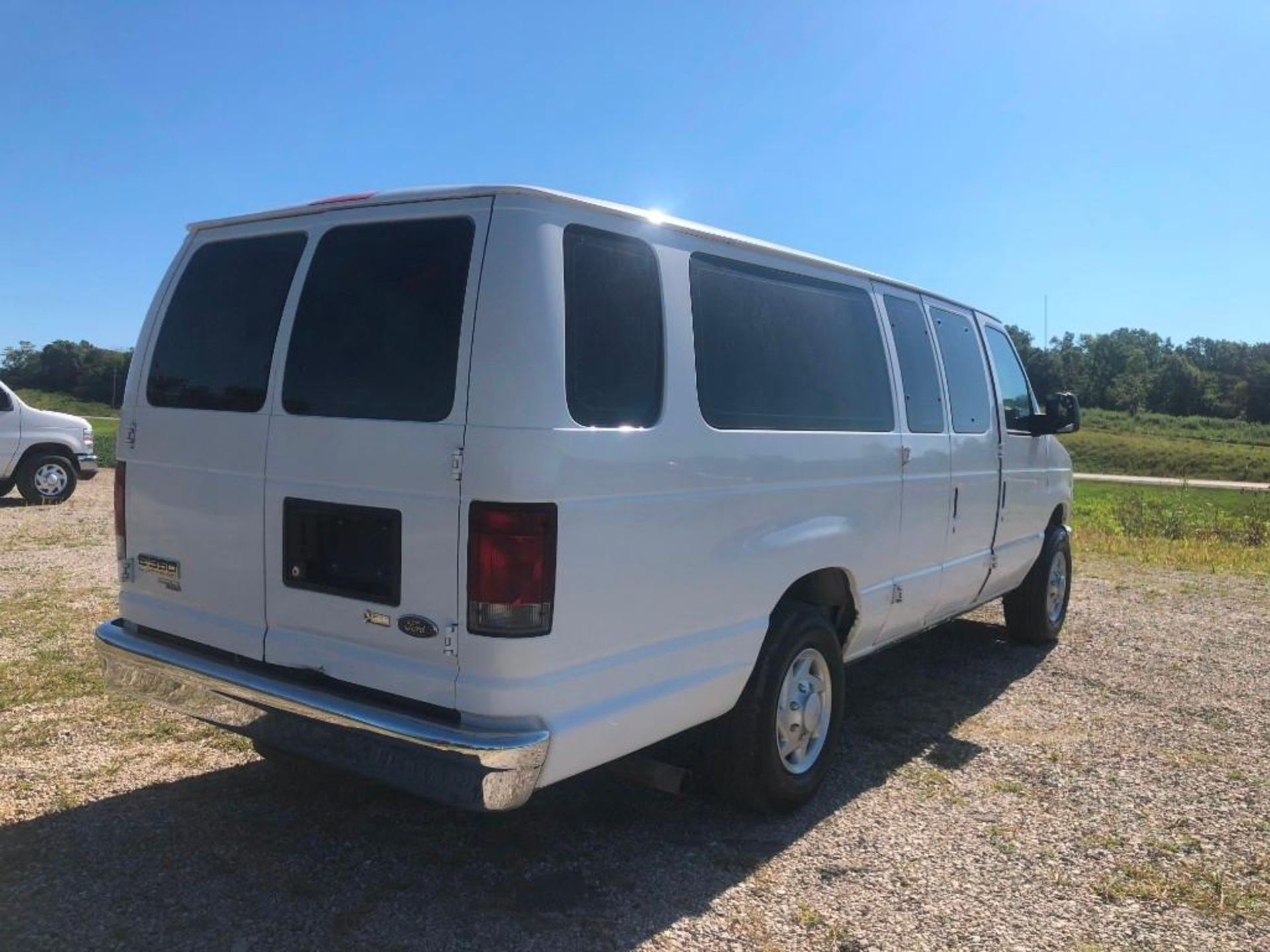 2013 Ford E3500 XLT Super Duty Van, VIN #1FBSS3BL7DDA00317, 222272 Miles, Catalytic Converter has - Image 3 of 21