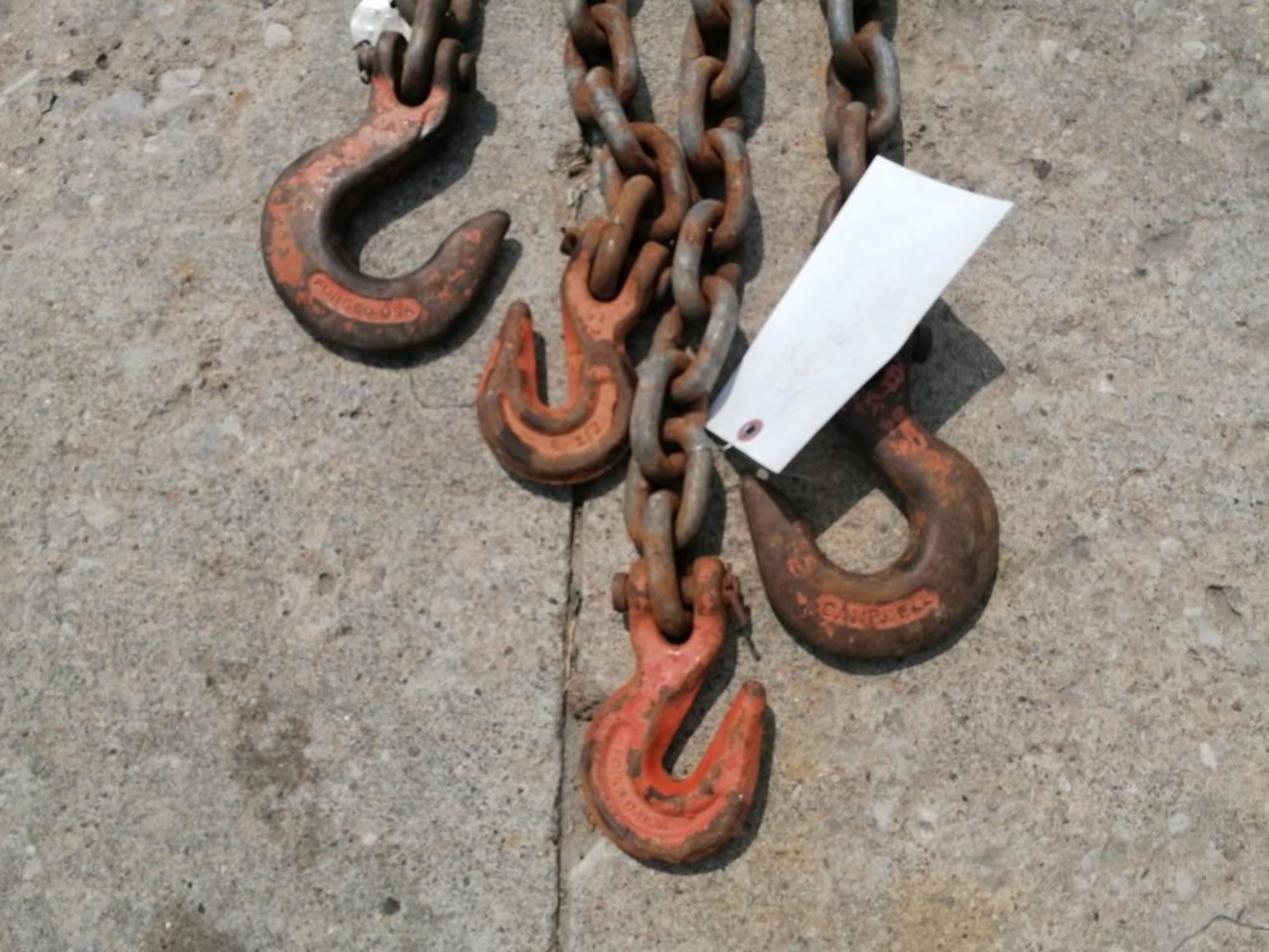 (4) 1/2" USA 10' Chain with hook. Located at 301 E Henry Street, Mt. Pleasant, IA 52641. - Image 2 of 3