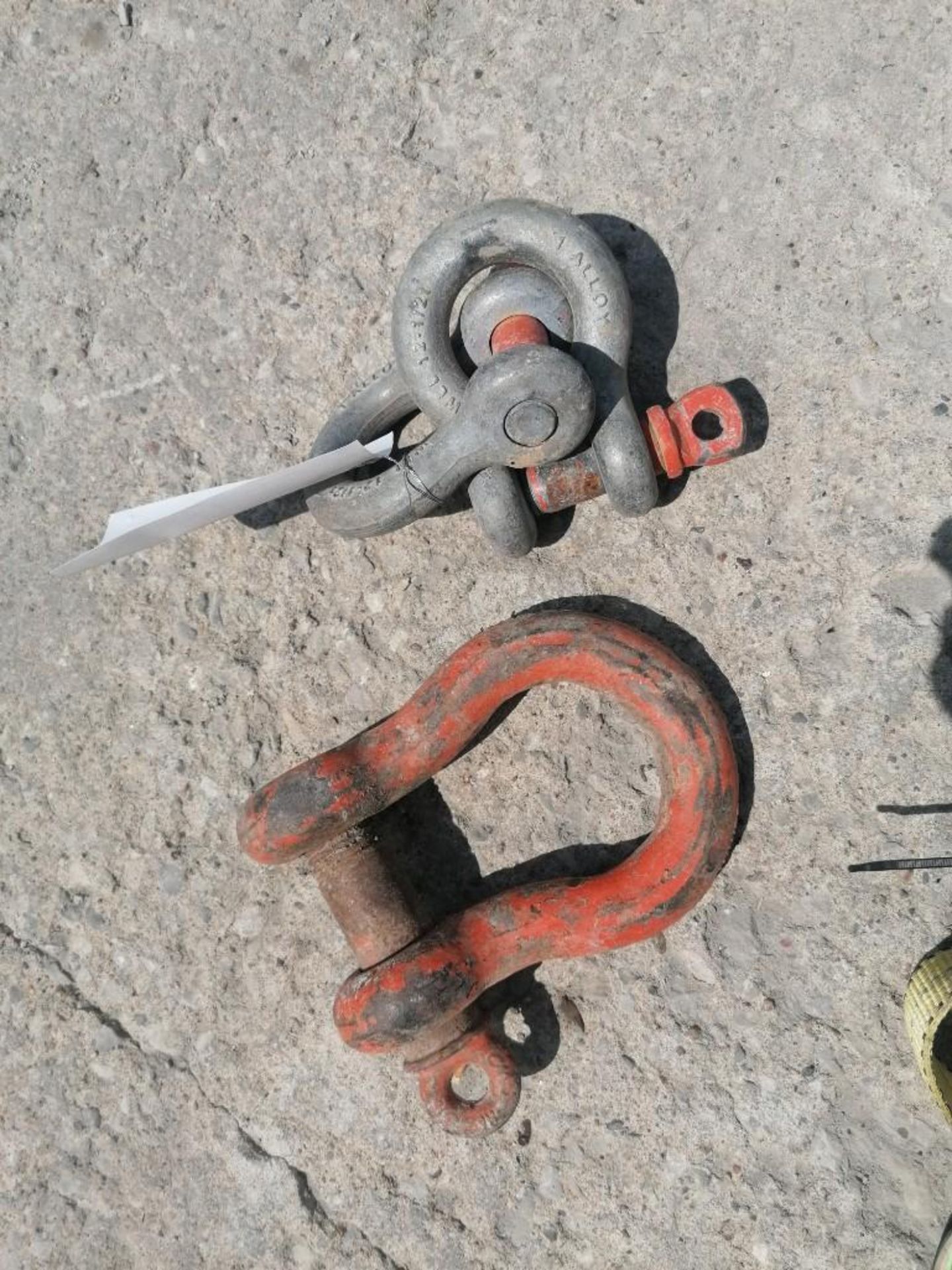 (3) Screw Pin Anchor Shackle. Located at 301 E Henry Street, Mt. Pleasant, IA 52641. - Image 2 of 2