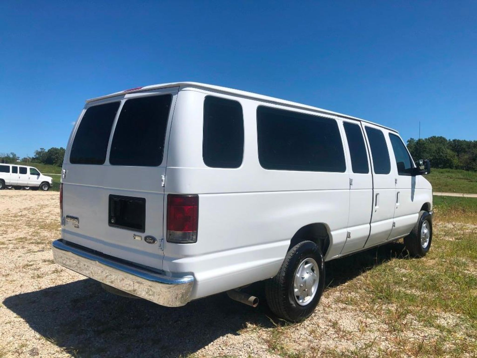 2013 Ford E3500 XLT Super Duty Van, VIN #1FBSS3BL5DDA64663, 207985 Miles, Model E3500XLT Super - Image 4 of 18