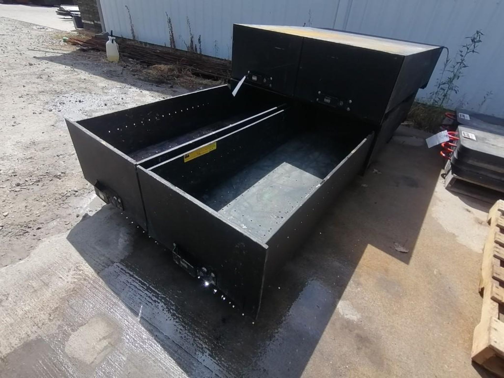 (2) 4' x 5' 5" Truck Toolbox. Located at 301 E Henry Street, Mt. Pleasant, IA 52641. - Image 5 of 5