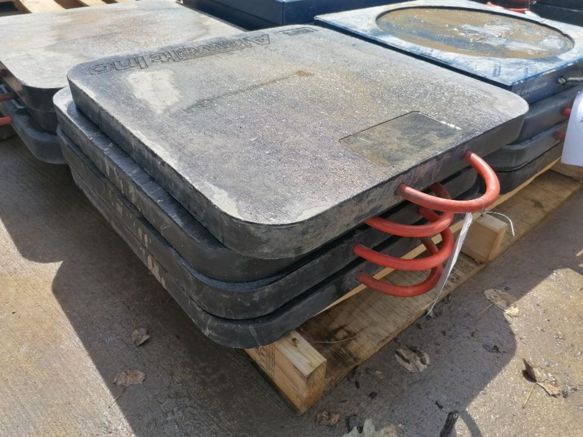 (4) 2' x 2' x 2" Outrigger Pads. Located at 301 E Henry Street, Mt. Pleasant, IA 52641.