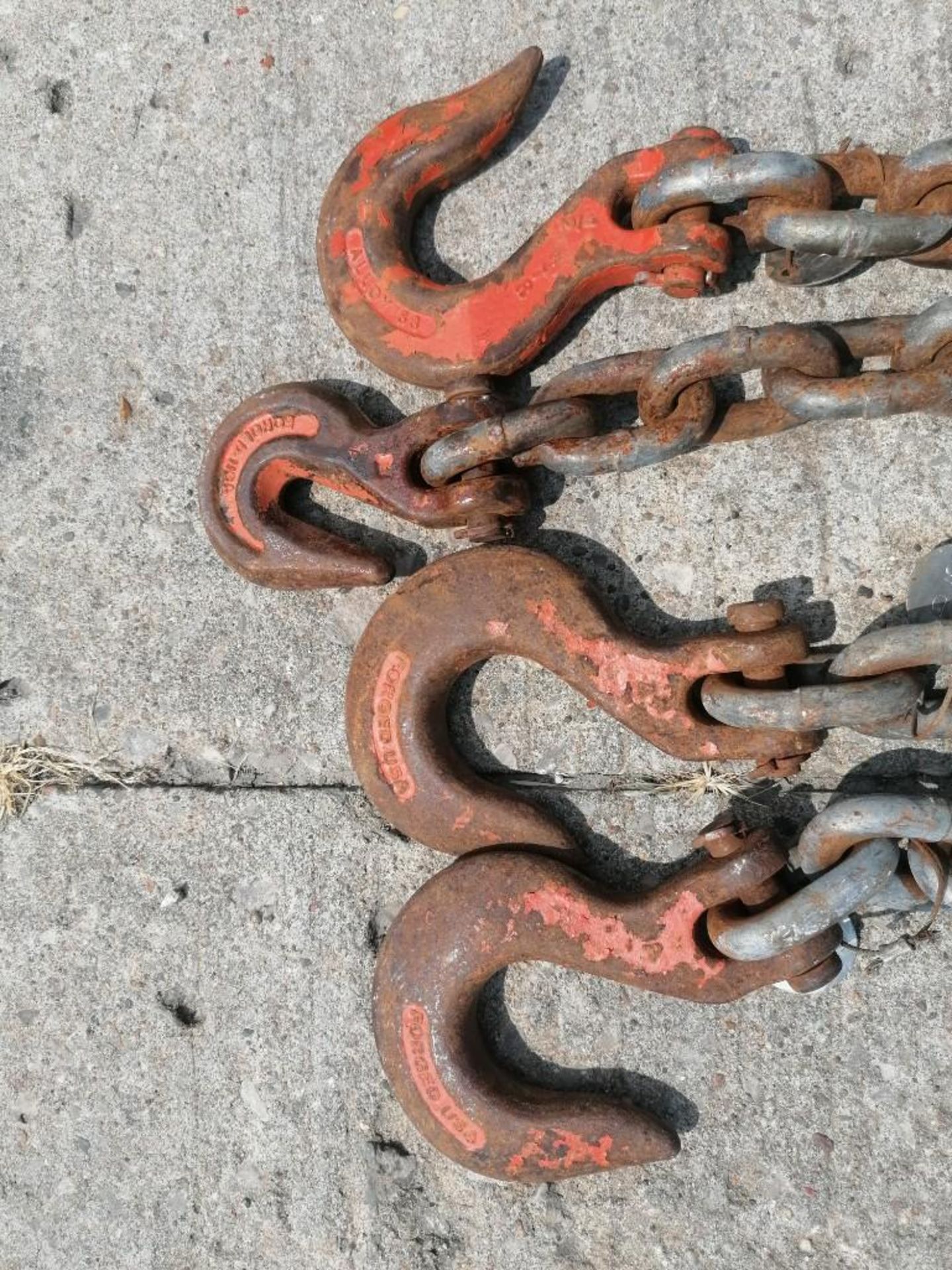 (4) 1/2" USA 6' Chain with hook. Located at 301 E Henry Street, Mt. Pleasant, IA 52641. - Image 3 of 3