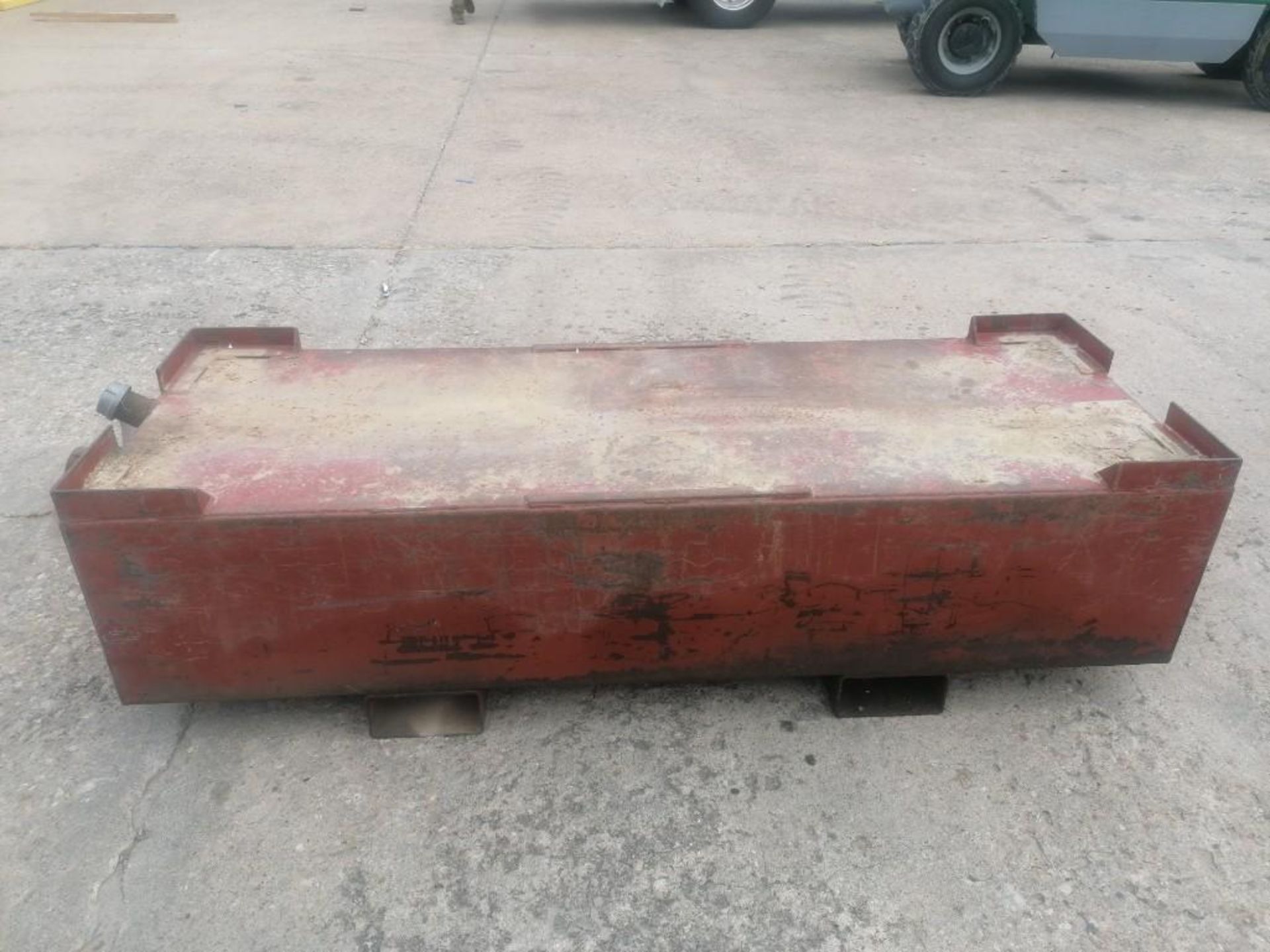 25" W x 74" L x 21" H Transfer Fuel Tank. Located at 301 E Henry Street, Mt. Pleasant, IA 52641. - Image 2 of 2