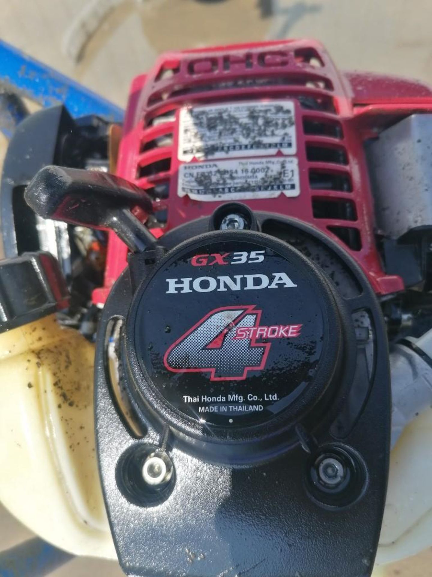 Shockwave Power Screed with Honda GX35 Motor, Serial #4233, 23.3 Hours. Located at 301 E Henry - Image 3 of 8