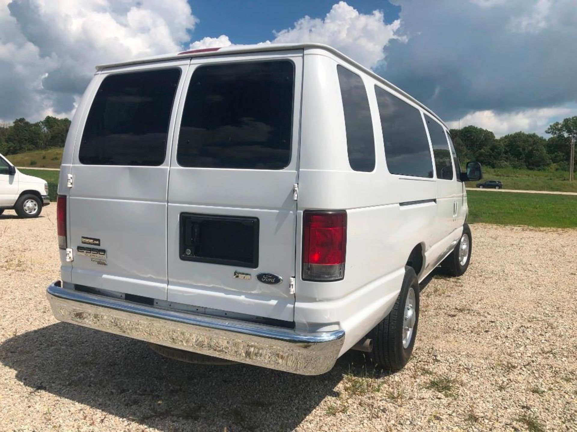 2014 Ford E3500 XLT Super Duty Van, VIN #1FBSS3BL8EDA21551, 242455 Miles, Model E3500XLT Super - Image 4 of 20