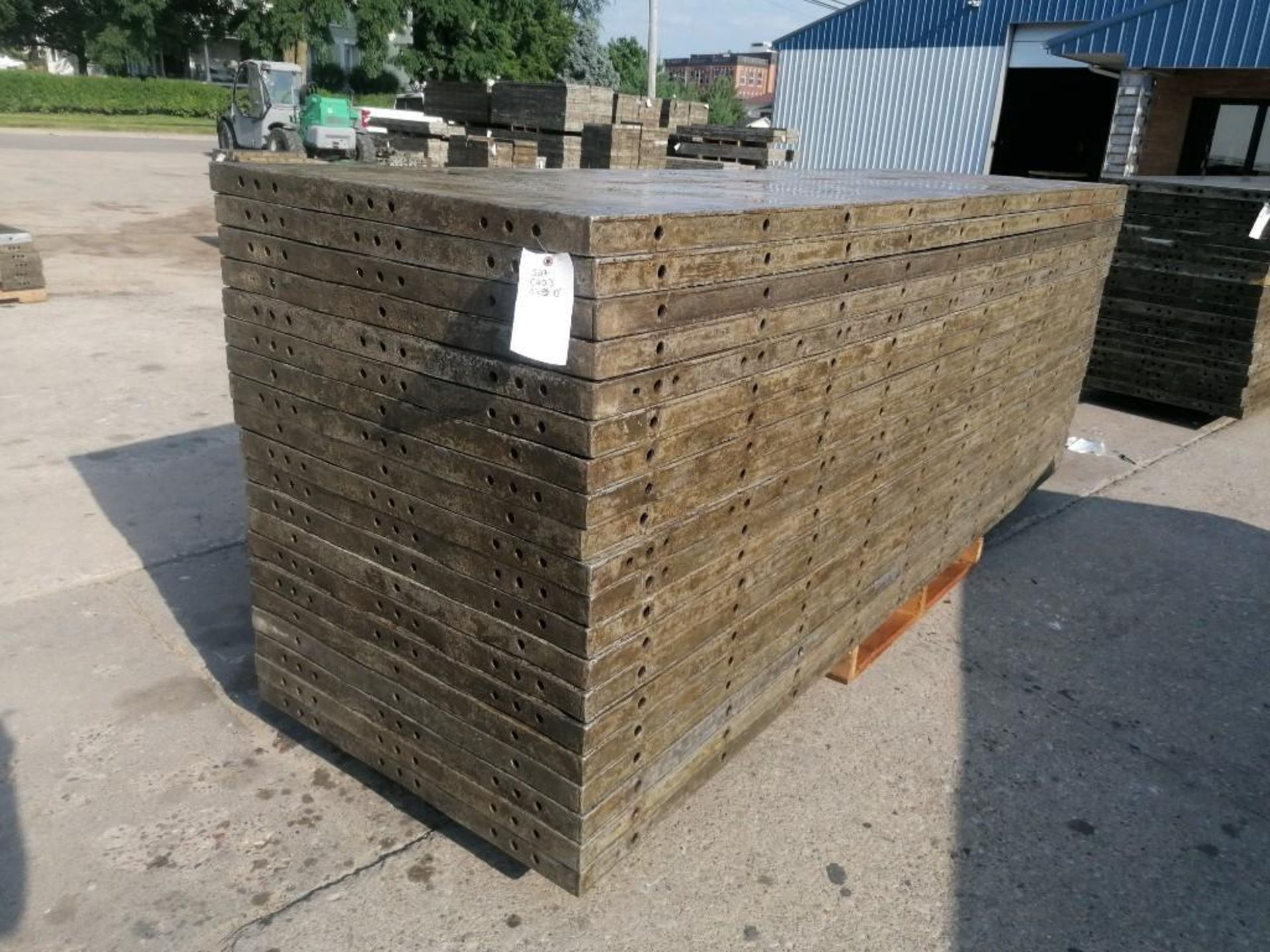 (20) 3' x 10' Wall-Ties Aluminum Concrete Forms, Smooth 6-12 Hole Pattern. Located at 301 E Henry