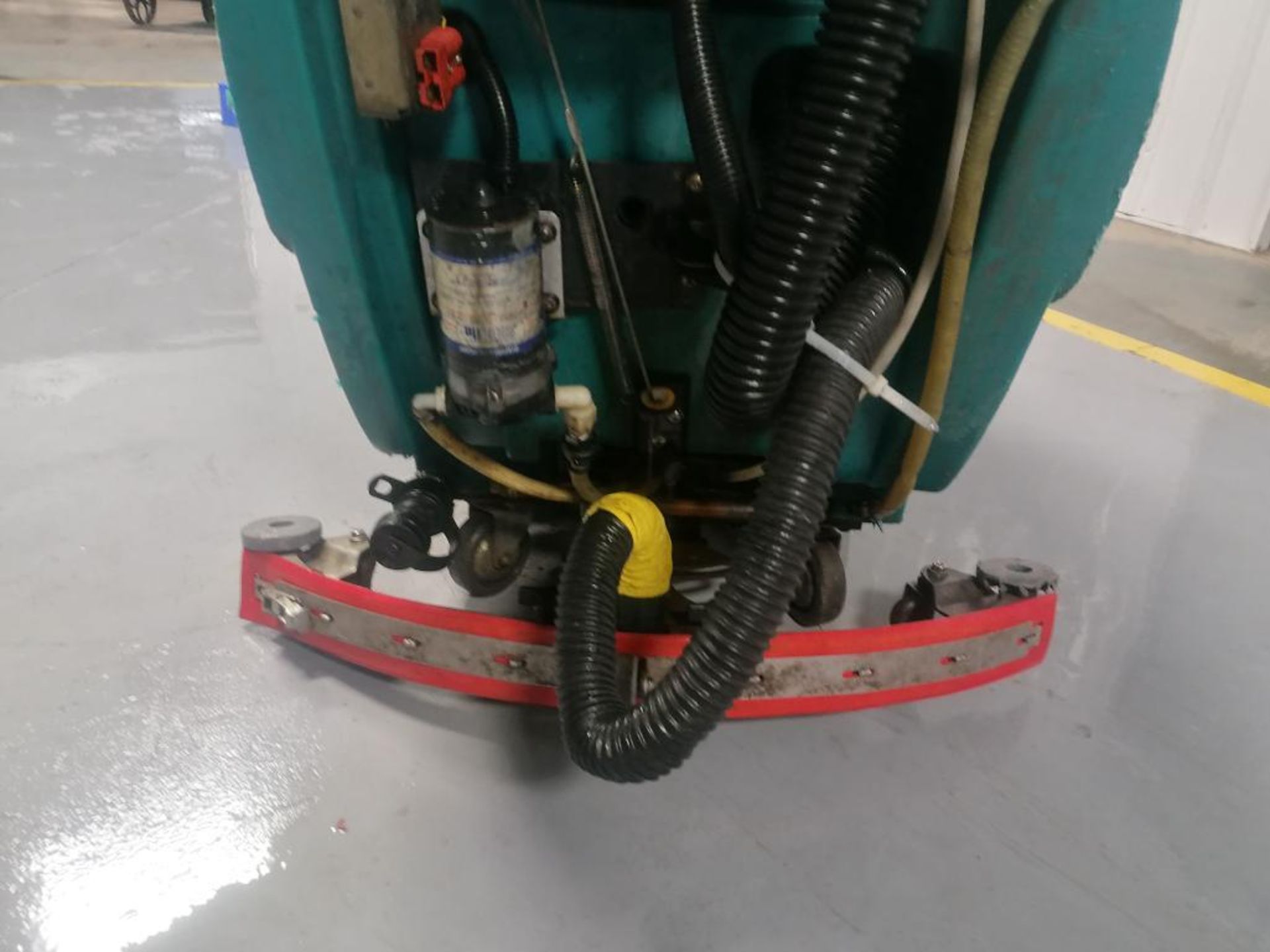 Tennant 5400 Floor Scrubber, Serial #540010167286, 24 V, 972 Hours. Located in Mt. Pleasant, IA. - Image 11 of 19