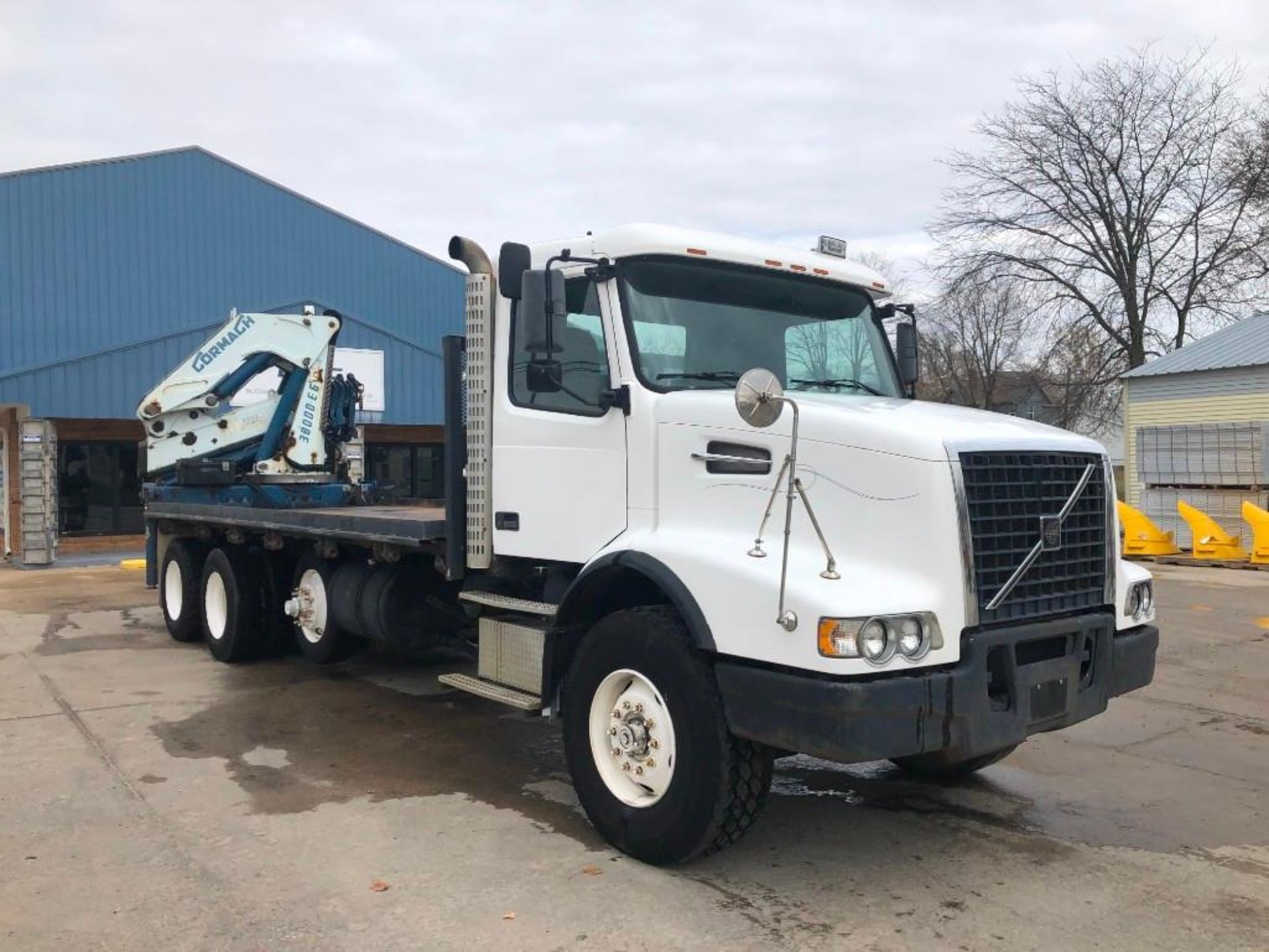 2003 Volvo VHD Boom Truck, VIN #4V5KC9GF13N338836, 148036 Miles, VE D12 345 Engine, 10 Speed Eaton - Image 2 of 37