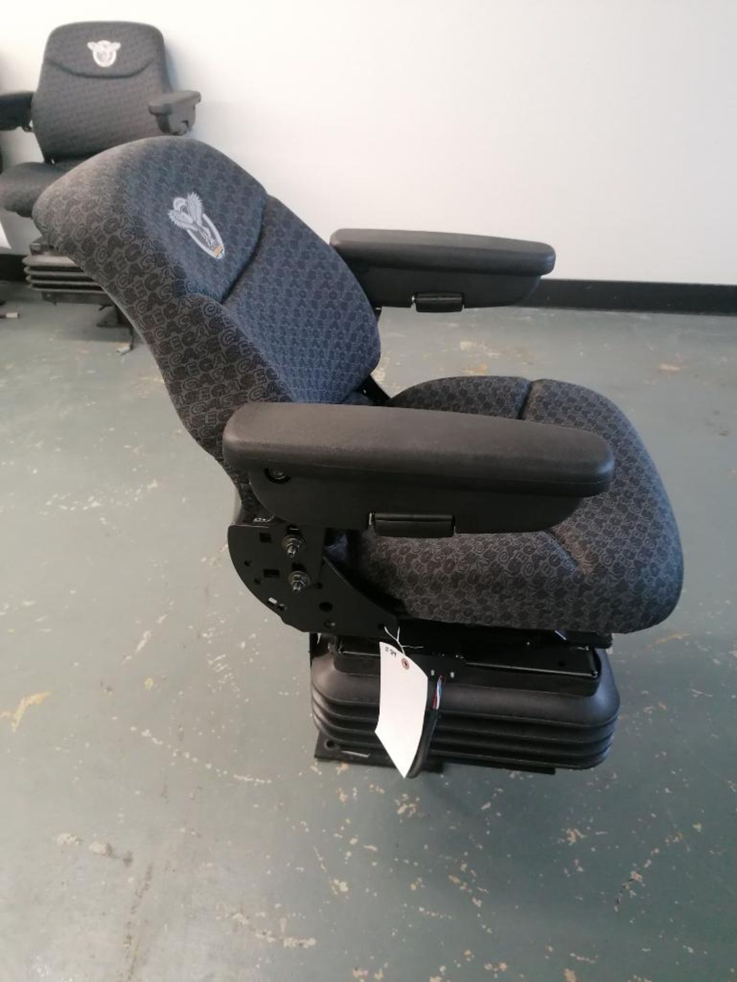 CNH Air Suspension Seat for Case Backhoe, Serial #007091742360. Located in Mt. Pleasant, IA. - Image 4 of 9