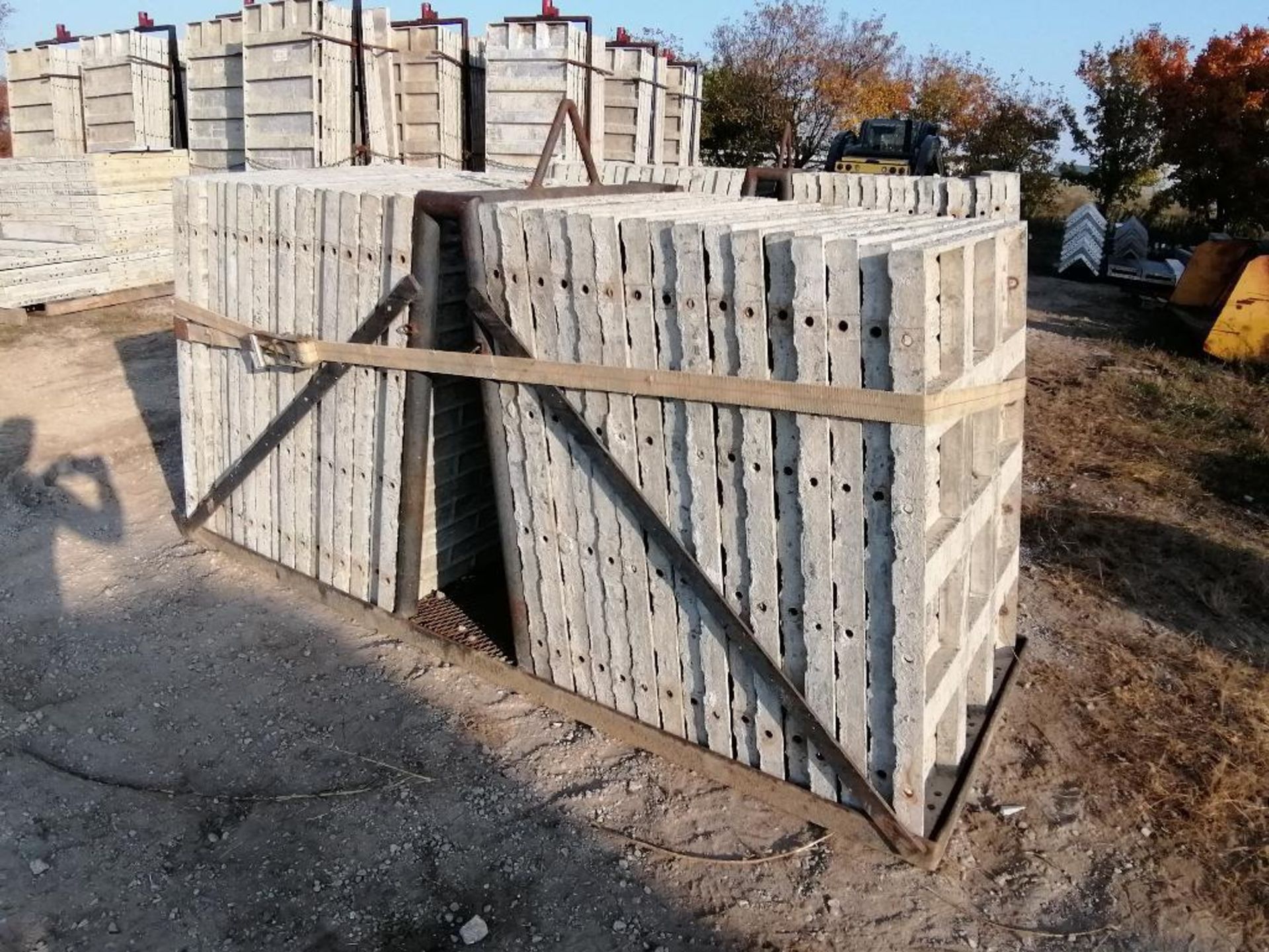 (32) 36" x 4' Tuf-N-Lite Textured Brick Aluminum Concrete Forms 6-12 Hole Pattern, Loop Basket - Image 3 of 10