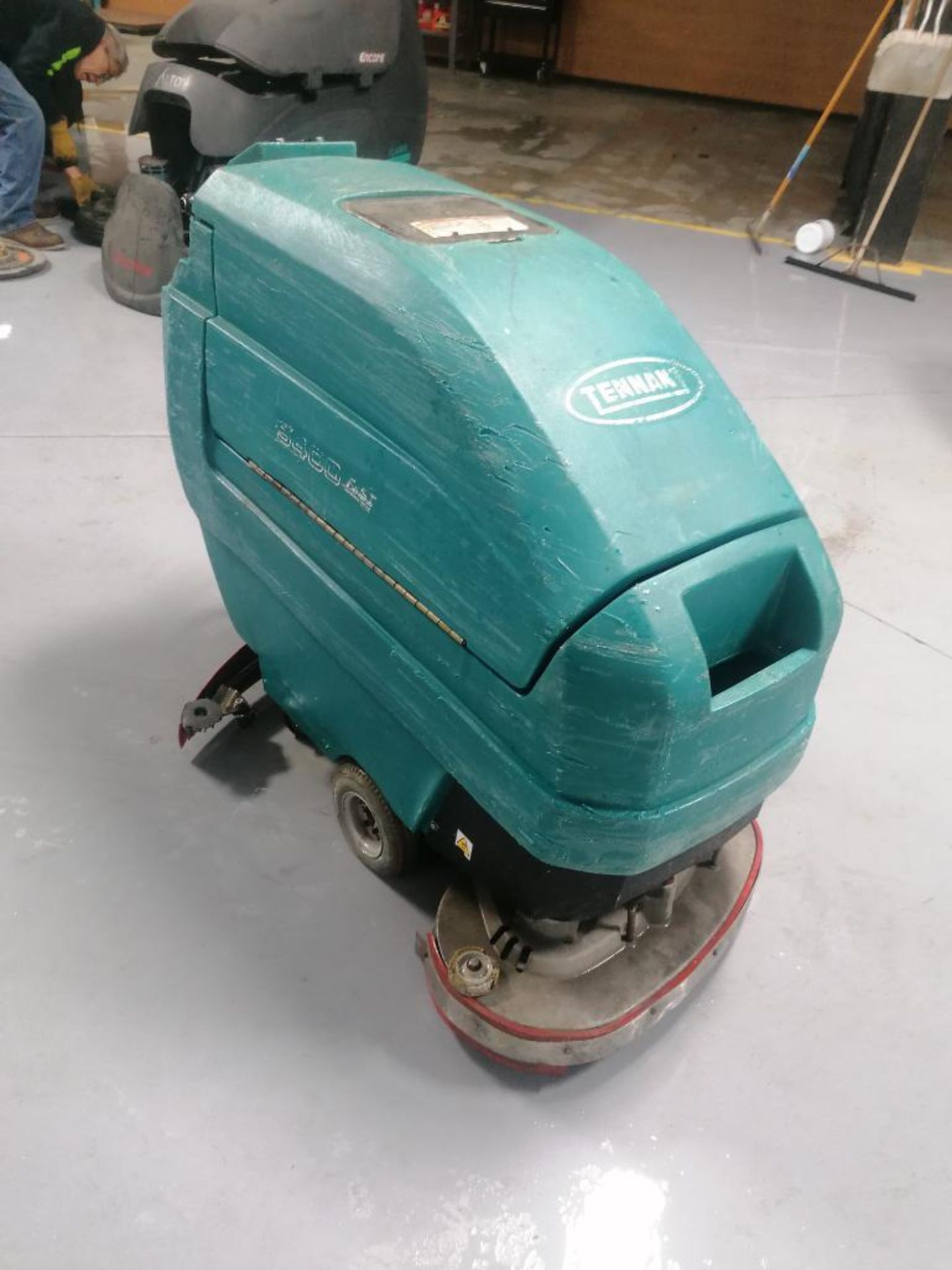 Tennant 5400 Floor Scrubber, Serial #540010167286, 24 V, 972 Hours. Located in Mt. Pleasant, IA. - Image 4 of 19