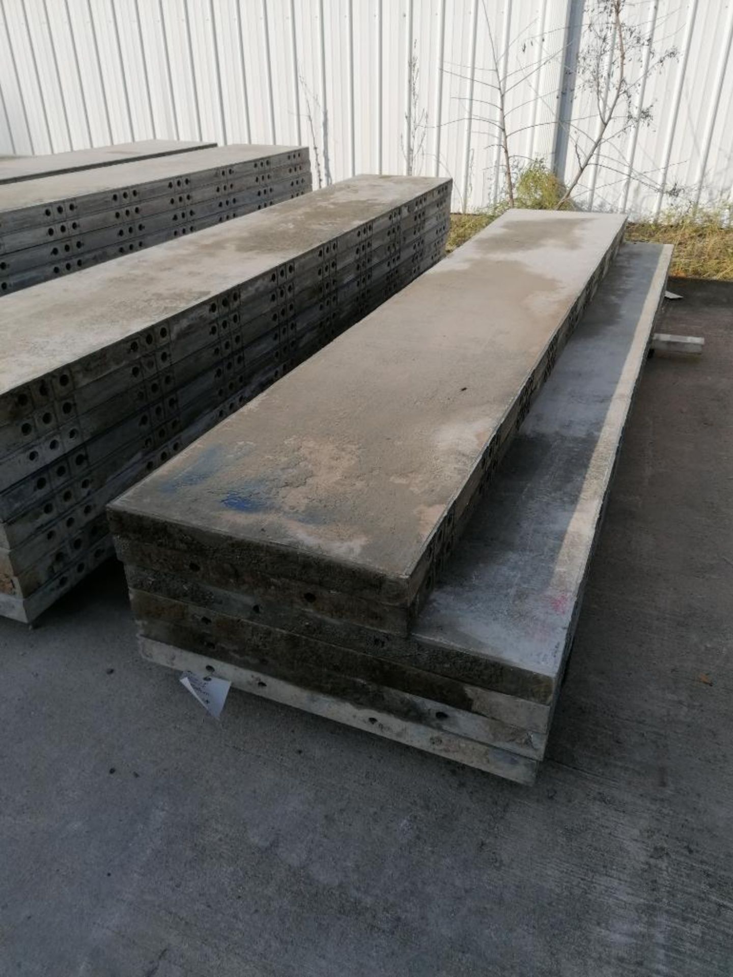 (4) 28" x 9' & (2) 20" x 9' Western Elite Smooth Aluminum Concrete Forms 6-12 Hole Pattern.