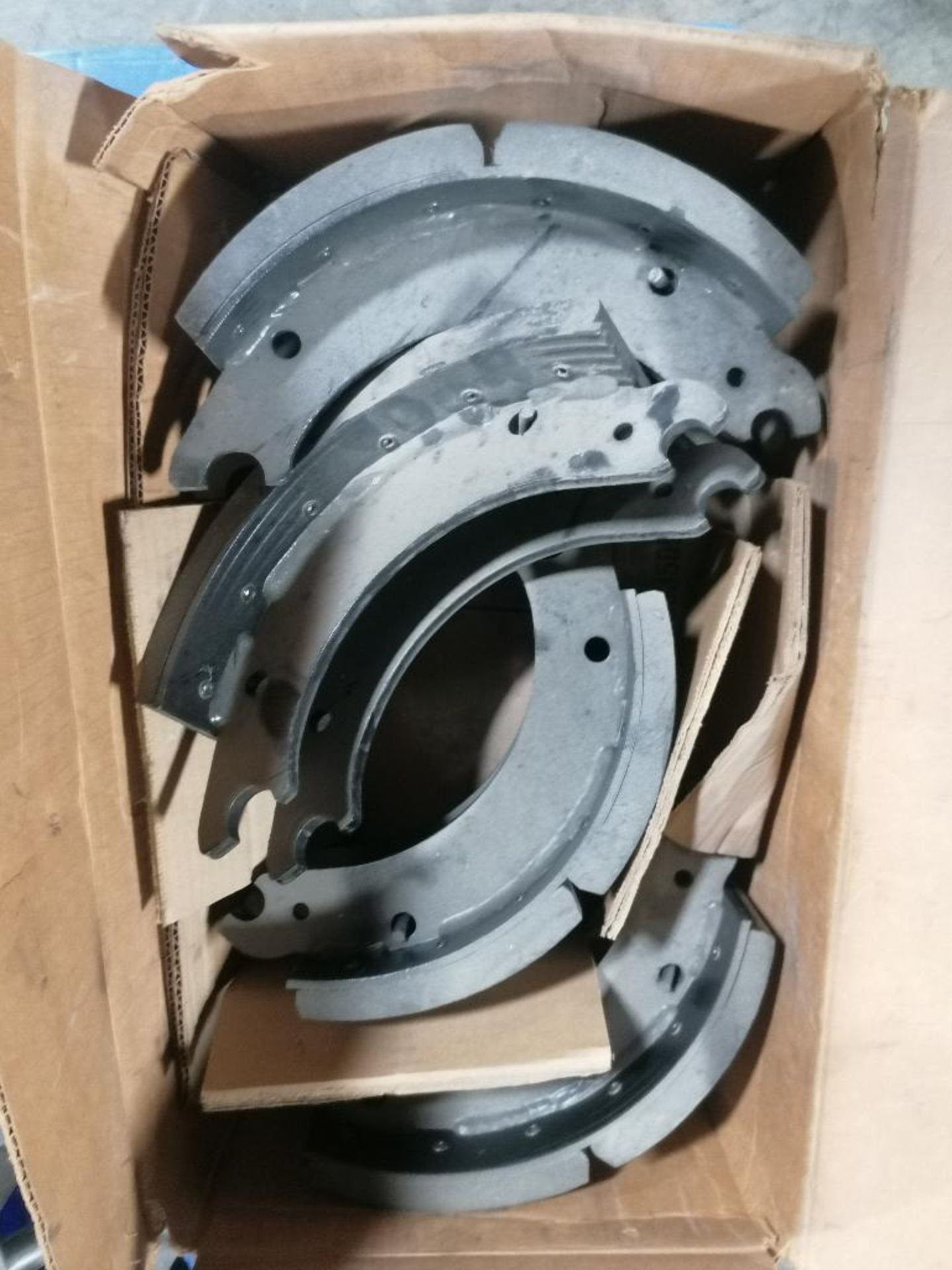 Pallet of Miscellaneous Brake Shoes, Located in Mt. Pleasant, IA. - Bild 14 aus 14