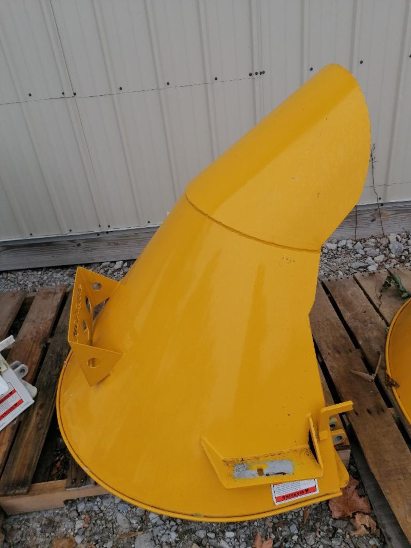 (1) Yellow McNeilus MTM Mixer Charge Hopper. Located in Mt. Pleasant, IA. - Image 3 of 4