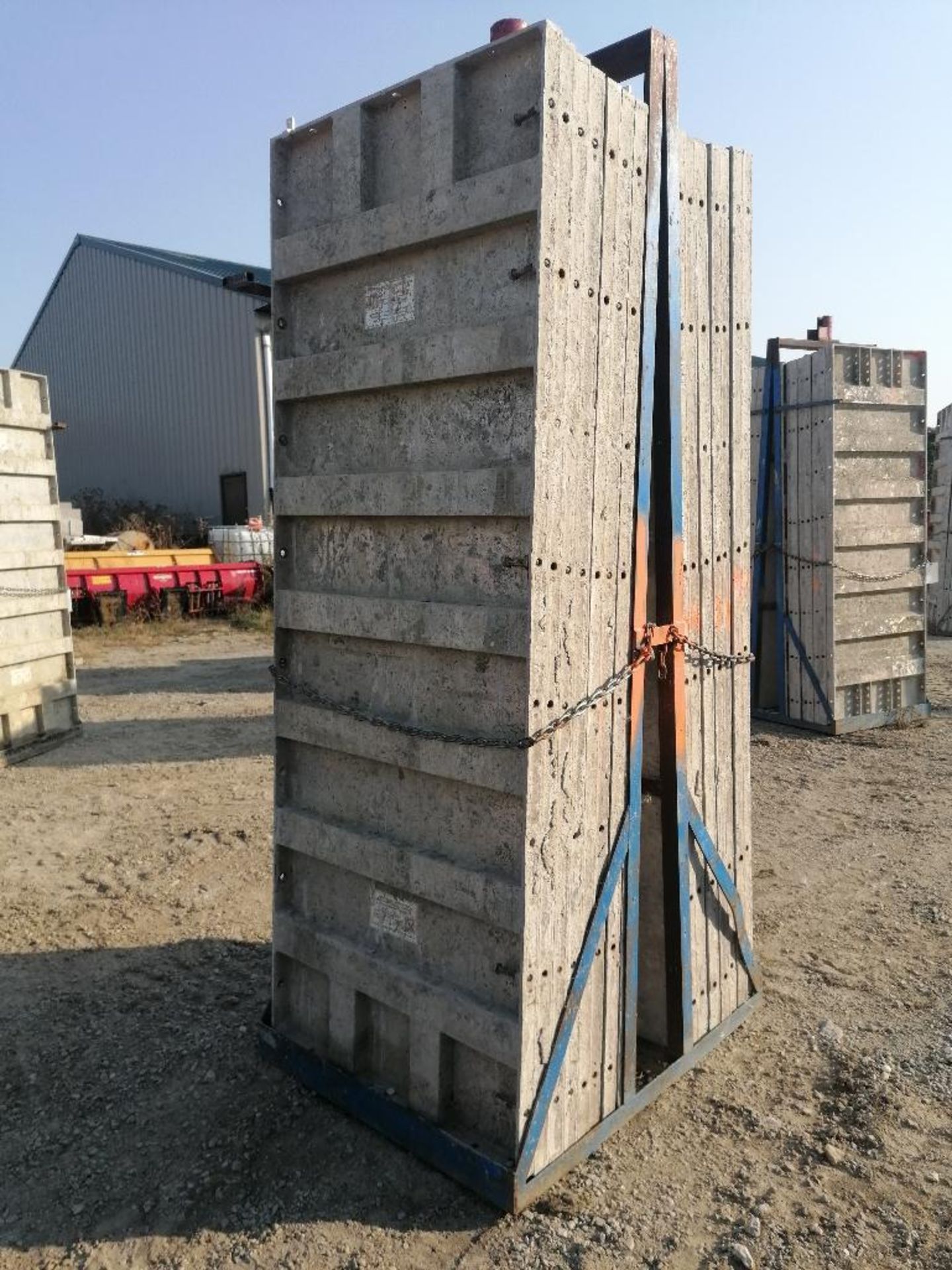(16) 36" X 8' Precise Smooth Aluminum Concrete Forms 6-12 Hole Pattern with attached hardware, - Bild 4 aus 12