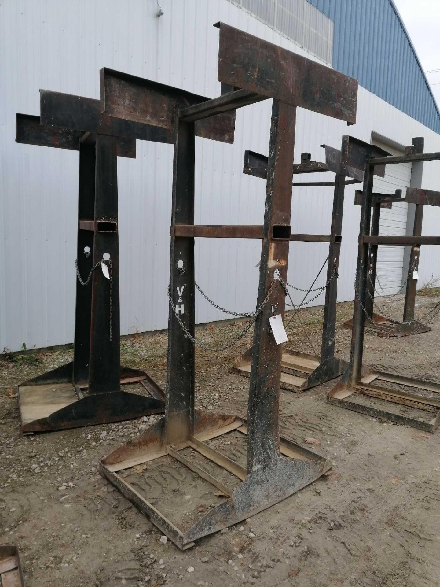 8' V&H Bell Basket. Located in Mt. Pleasant, IA - Image 2 of 2