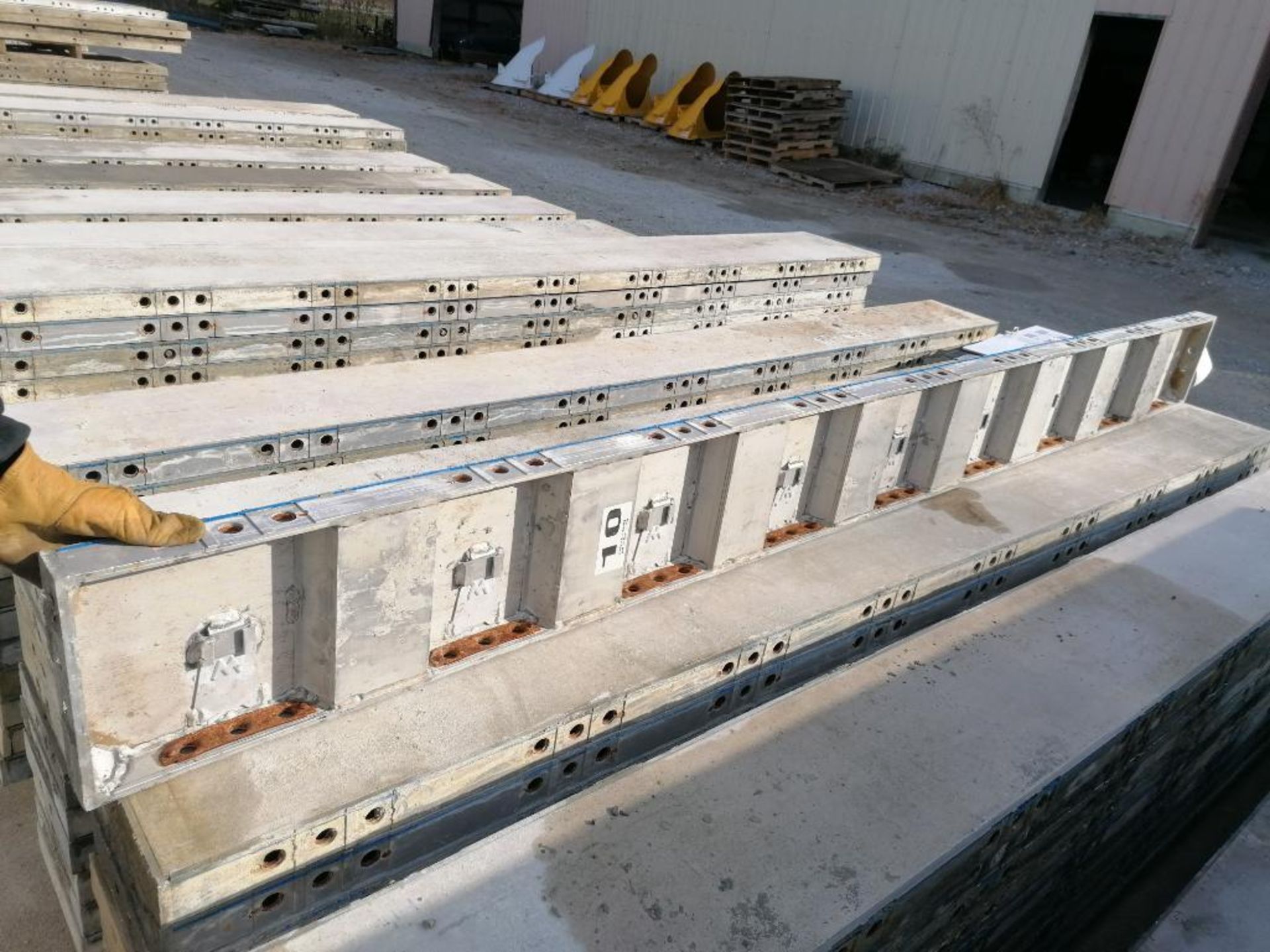 (10) 10" x 9' Western Elite Smooth Aluminum Concrete Forms 6-12 Hole Pattern. Located in Mt. - Image 3 of 3