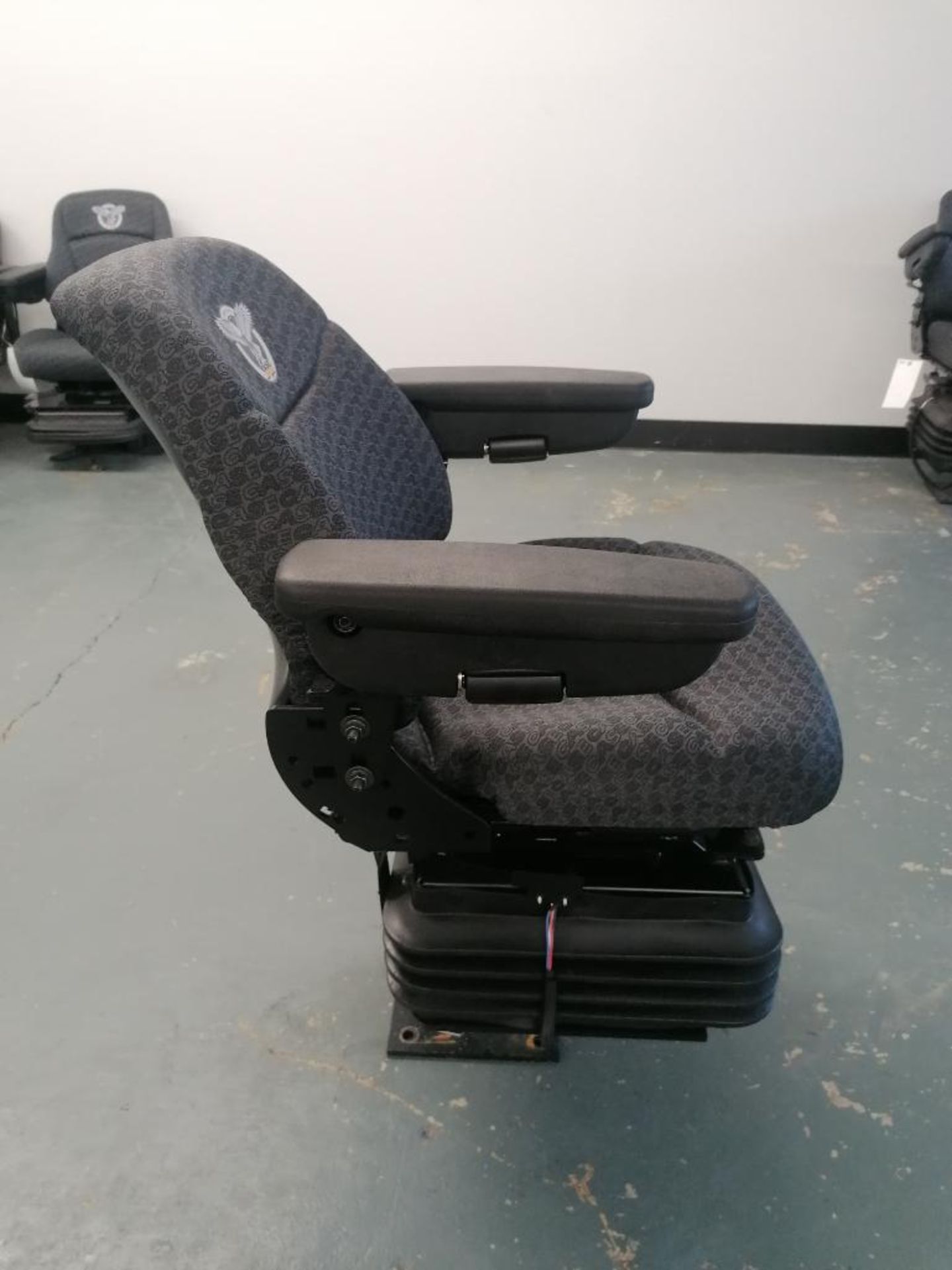 CNH Air Suspension Seat for Case Backhoe, Serial #007091742368. Located in Mt. Pleasant, IA. - Image 3 of 14