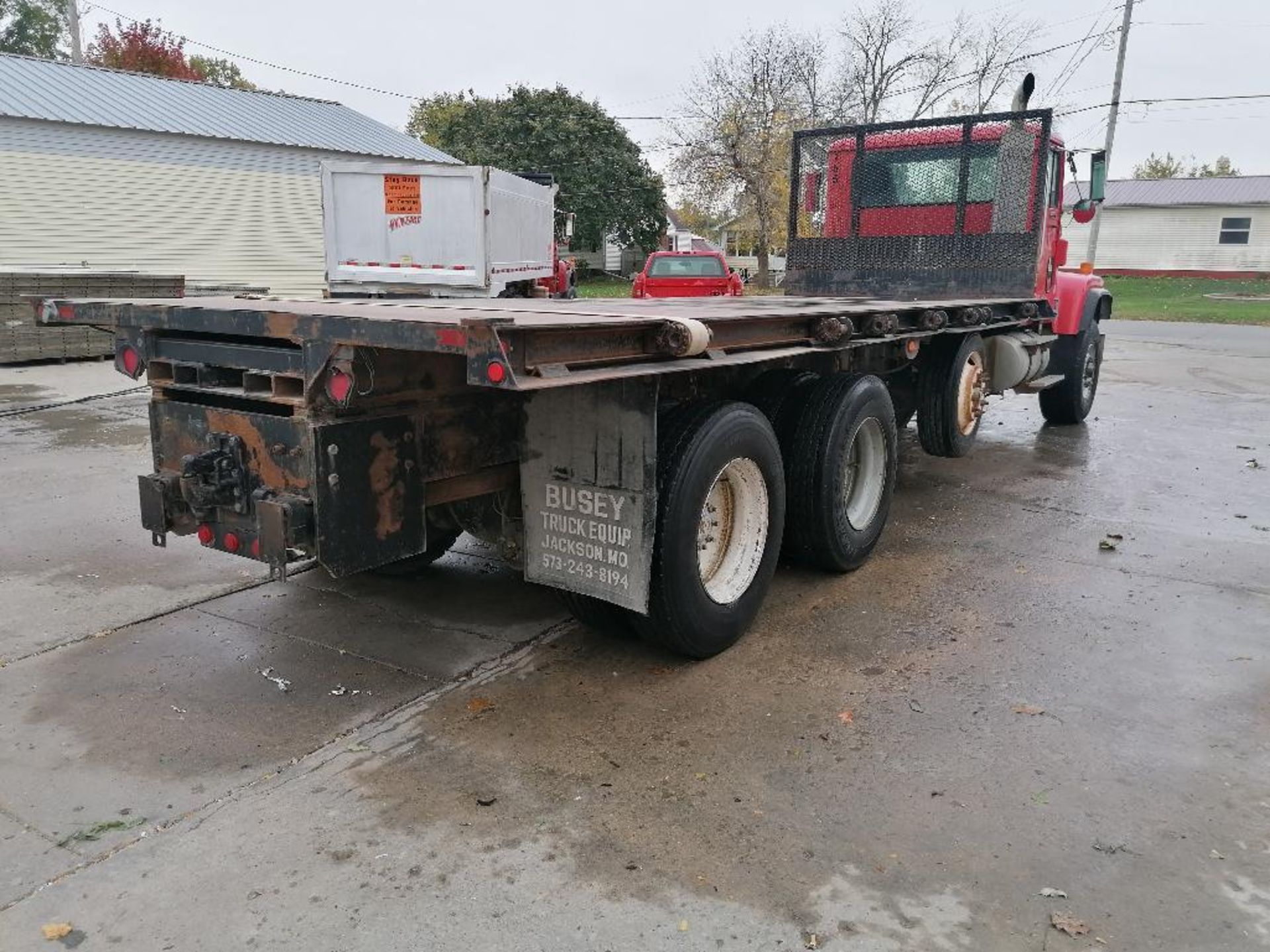 1999 International Flat Bed Truck, Model 5000 SFA, VIN #1HTTWAHT7XJ003422, 224208 Miles, Cummins M11 - Image 5 of 46