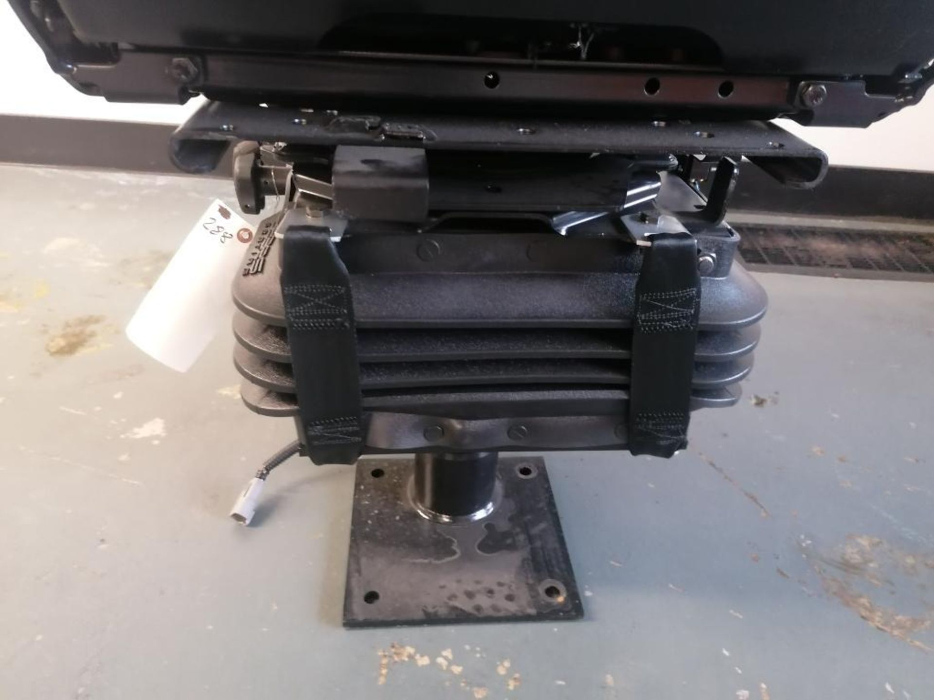 CNH Air Suspension Seat for Case Backhoe, Serial #007091742359. Located in Mt. Pleasant, IA. - Image 10 of 10