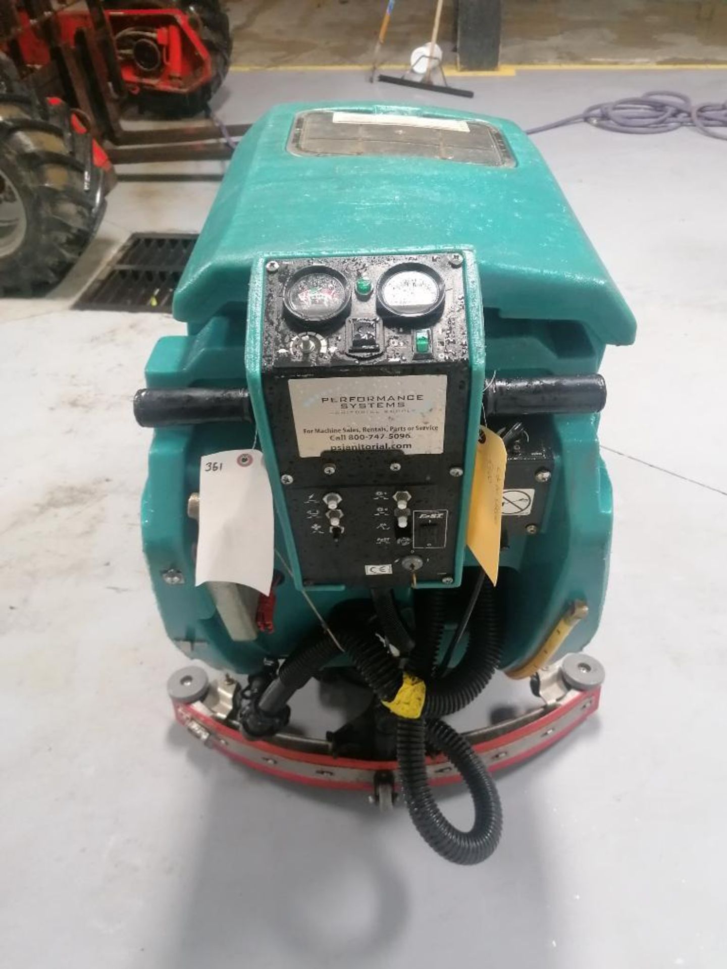 Tennant 5400 Floor Scrubber, Serial #540010229139 24 V, 21 Hours. Located in Mt. Pleasant, IA. - Image 12 of 19