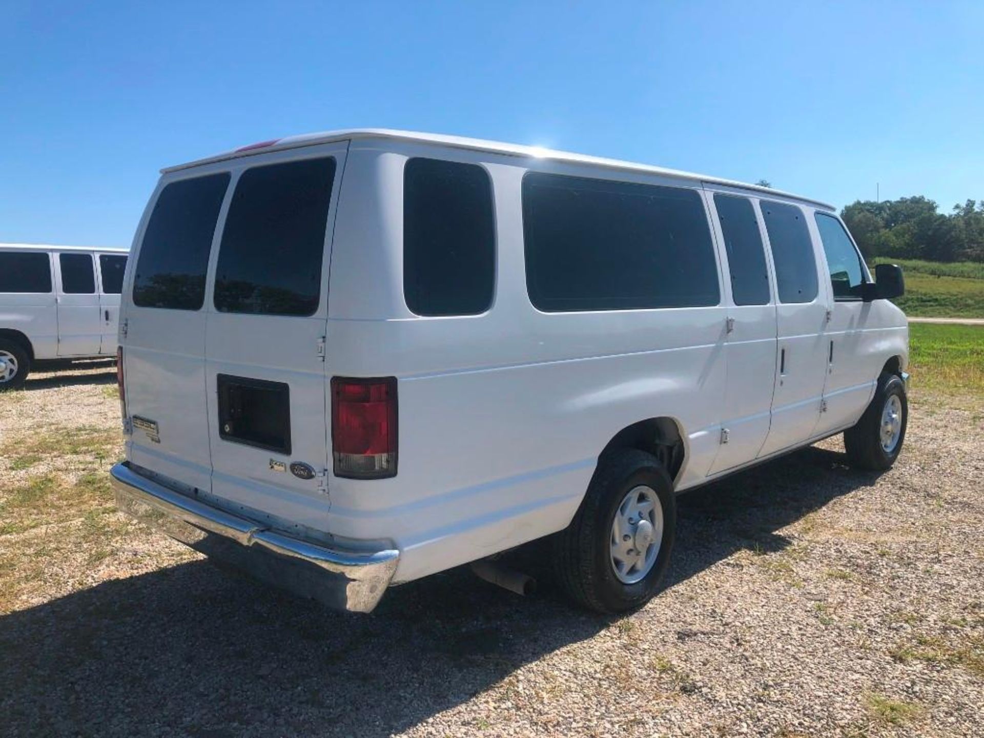 2014 Ford E3500 XLT Super Duty Van, VIN #1FBSS3BL2EDA76982, 182268 Miles, Model E3500XLT Super - Image 4 of 19