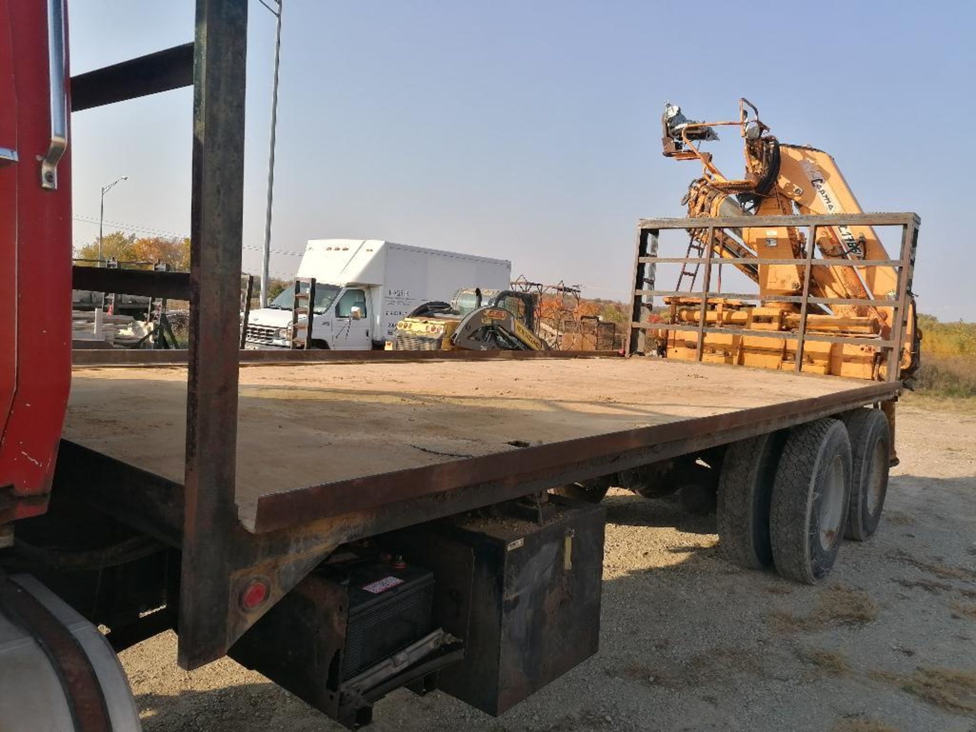 1986 Ford 9000 Boom Truck, VIN #1FDYU90W1GVA23246, 400,318 Miles Cummins Engine, Eaton Fuller 8- - Image 33 of 87