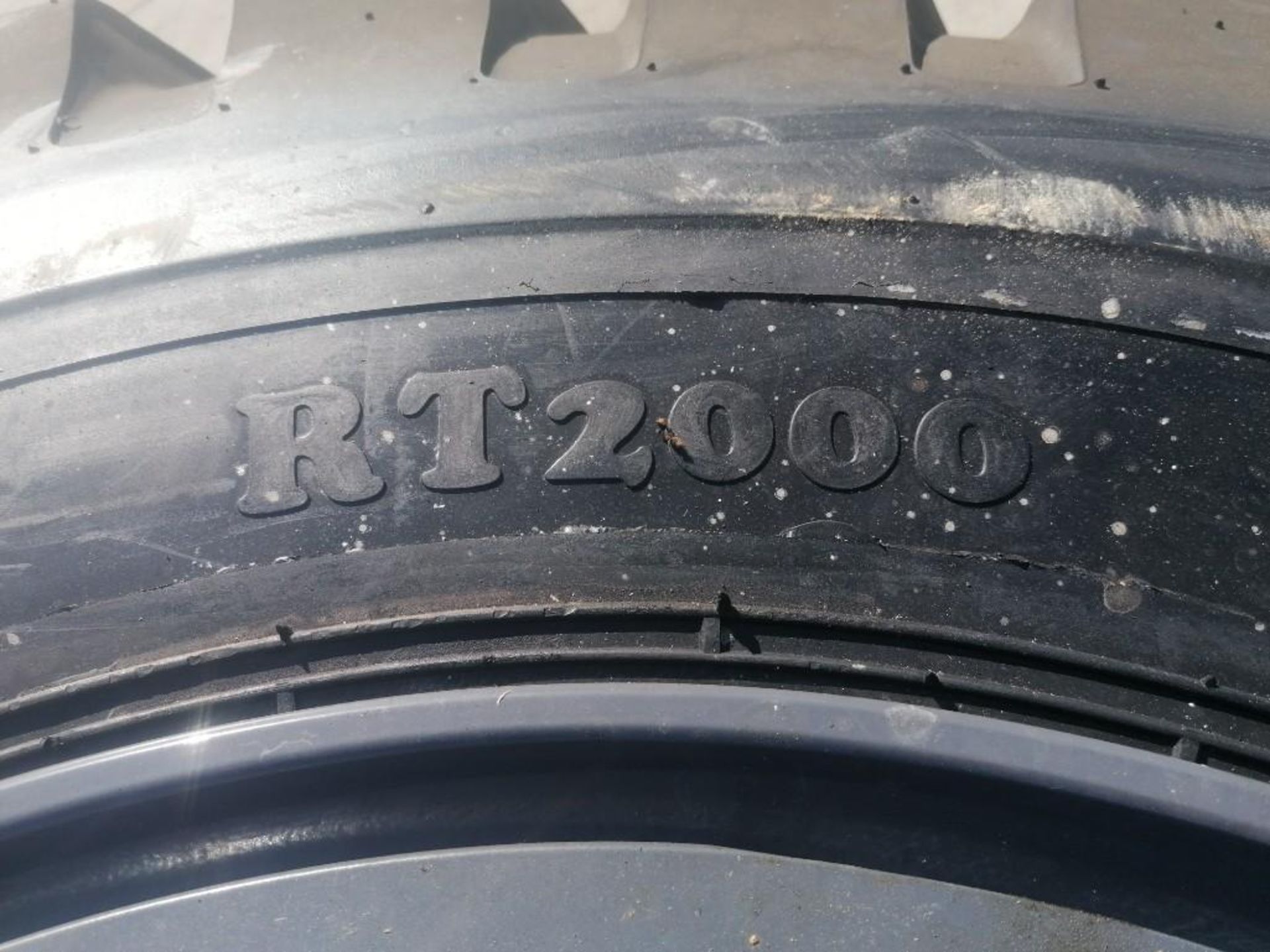 (4) 20.5-25 RT 2000 E3/L3 Tires, 12 Bolt Pattern with Rims. Located in Mt. Pleasant, IA. - Bild 10 aus 15
