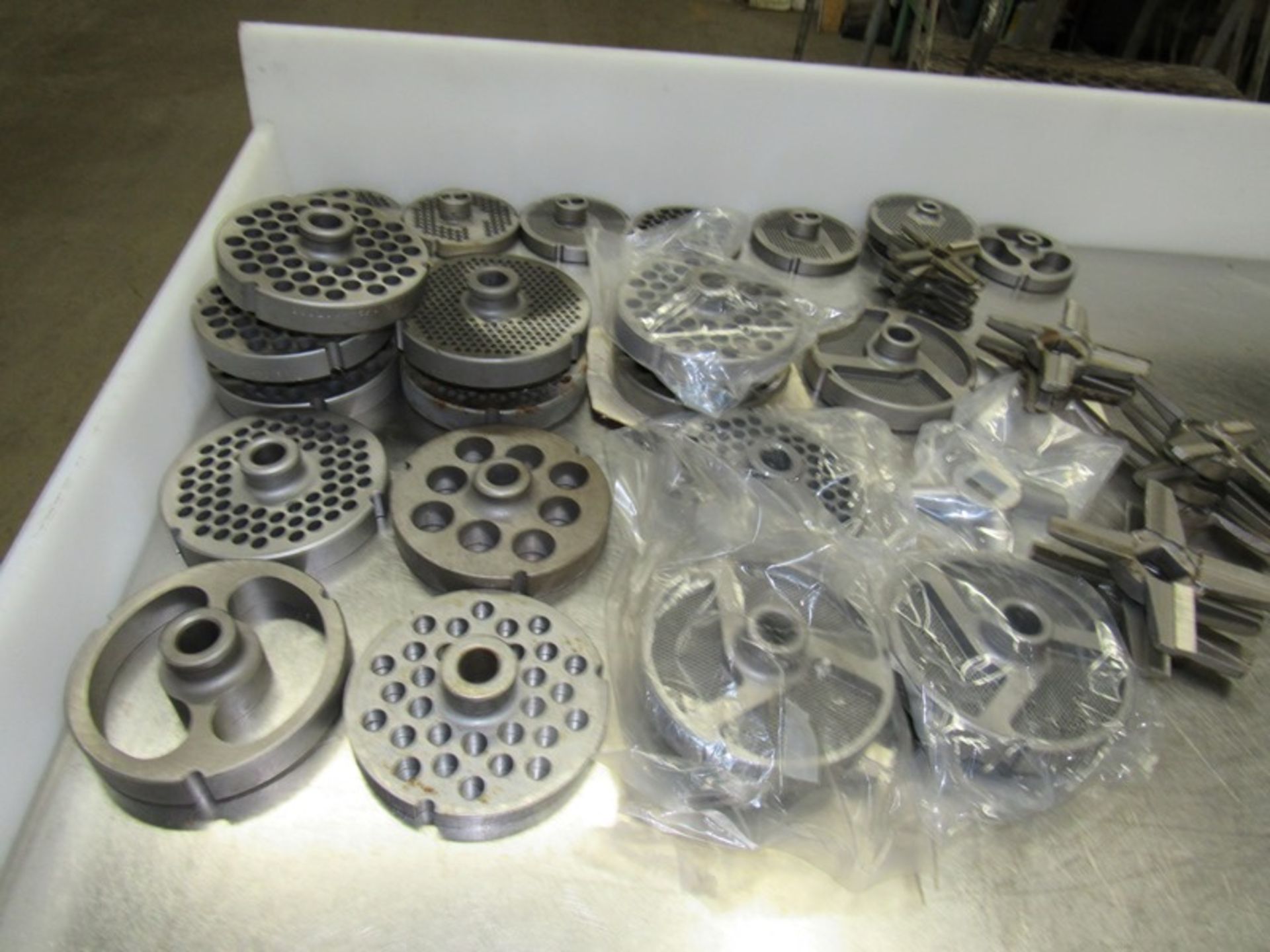 Lot Grinder Plates Knives, 4" 5" diameter;;*** All Funds Must Be Received By Friday, January 17th, - Image 2 of 2