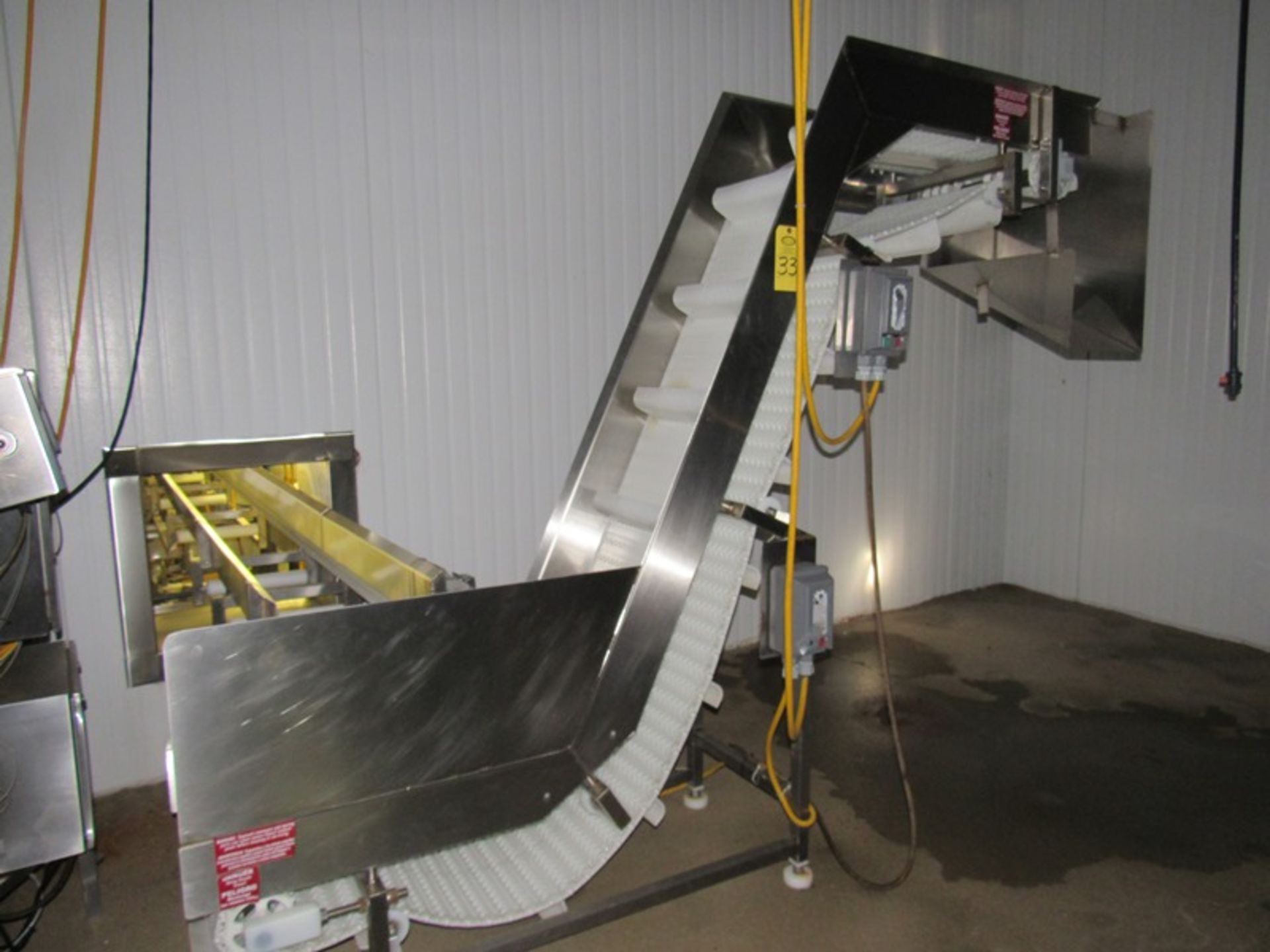 Stainless Steel "Z" Conveyor, 18" W X 9' L plastic curved flighted belt, 4" high flights, spaced