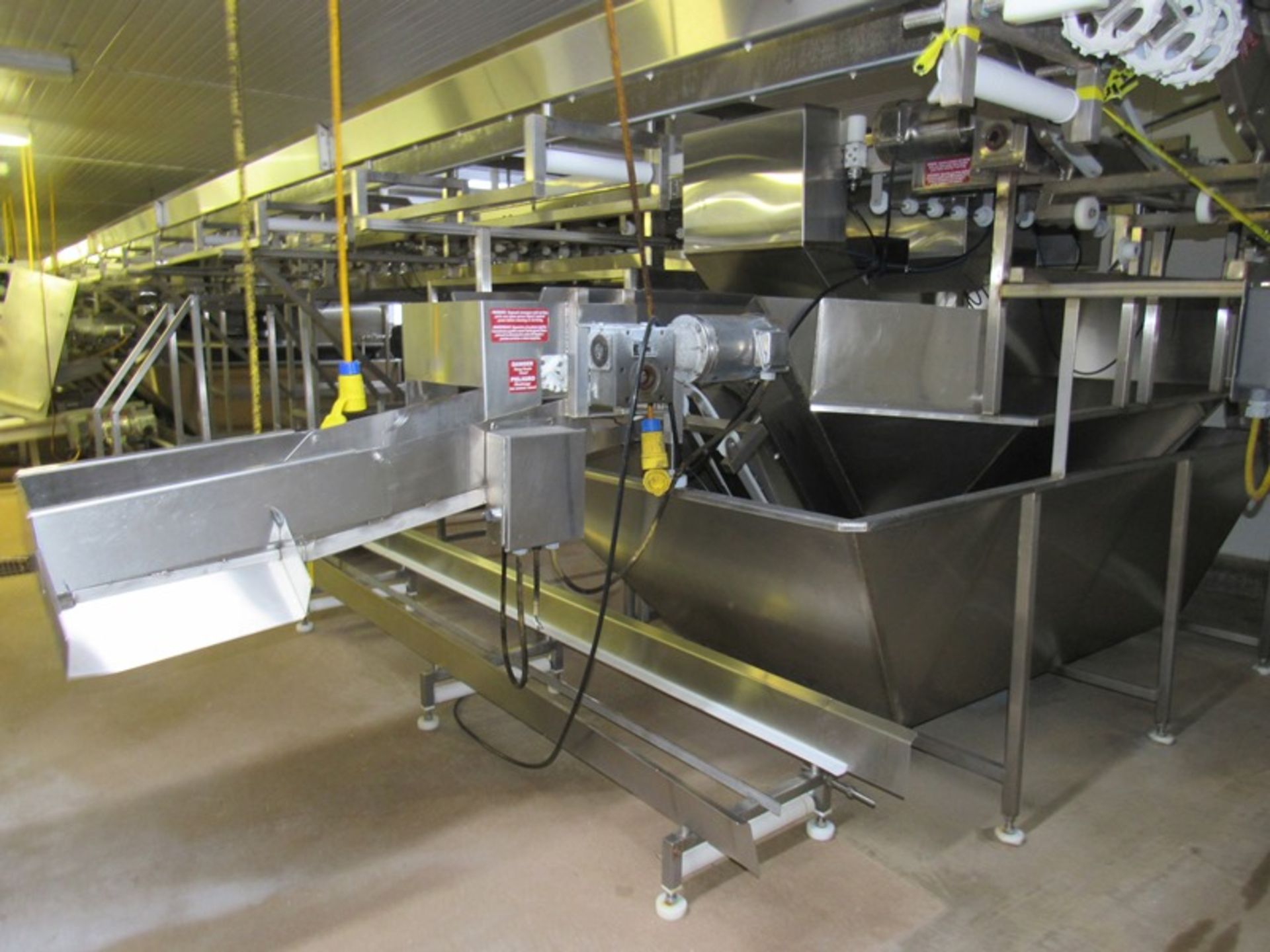 Stainless Steel Tank, 64" W X 112" L X 3' D with 16" W X 6' L incline conveyor (no belt), 1 h.p., - Image 3 of 4