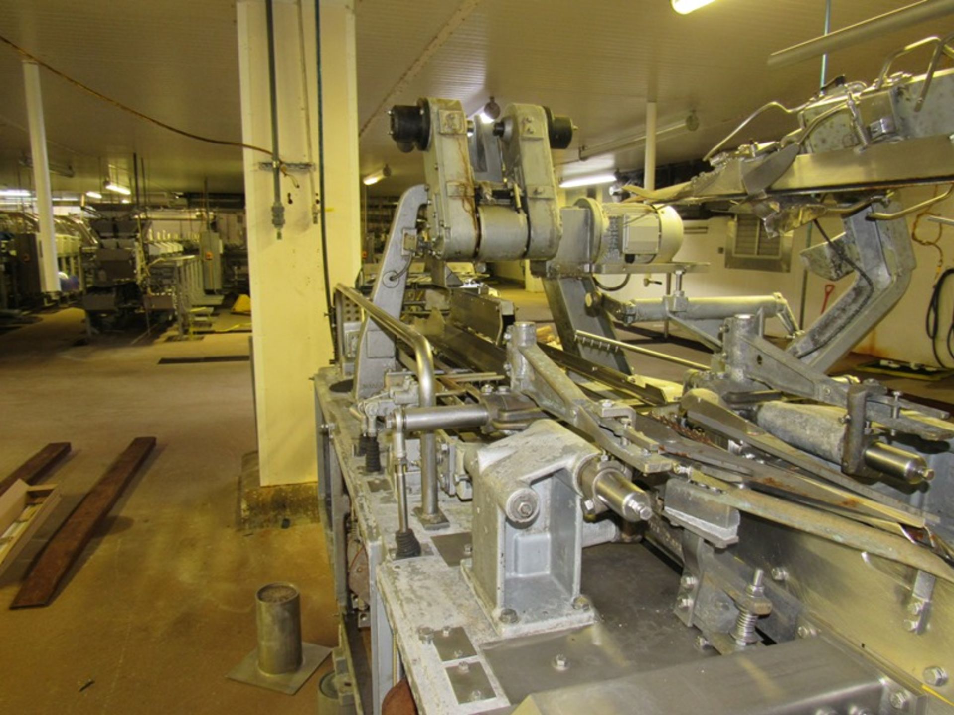 Lot Stainless Steel Automatic Heading Machine, 8 stations, stainless steel "Z" conveyor, 18" W X - Image 10 of 14