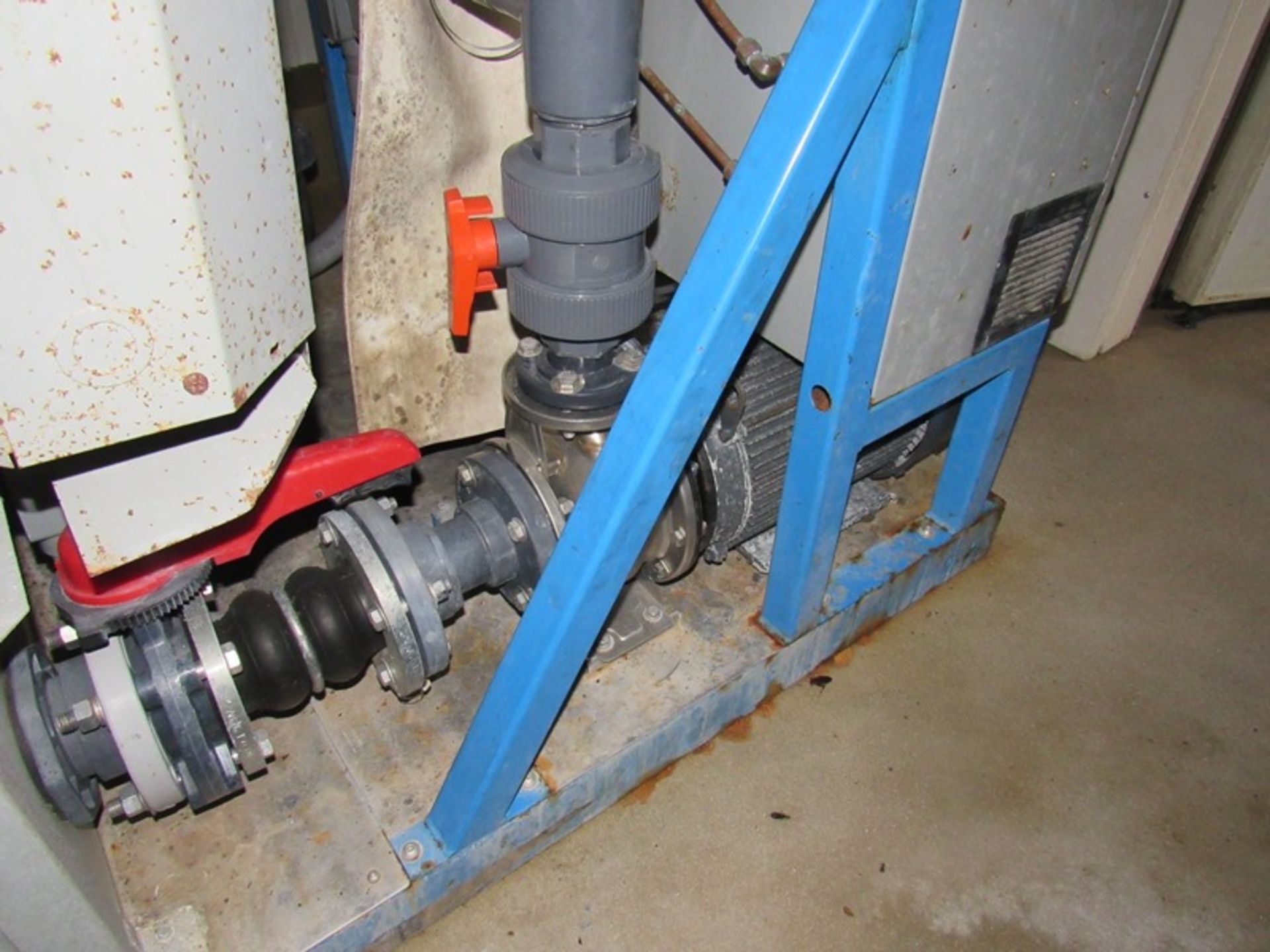 Water Ozonator System, Controls, Fiberglass Tank, Cooler, 5 h.p. motor on 3" pump (Required - Image 3 of 9