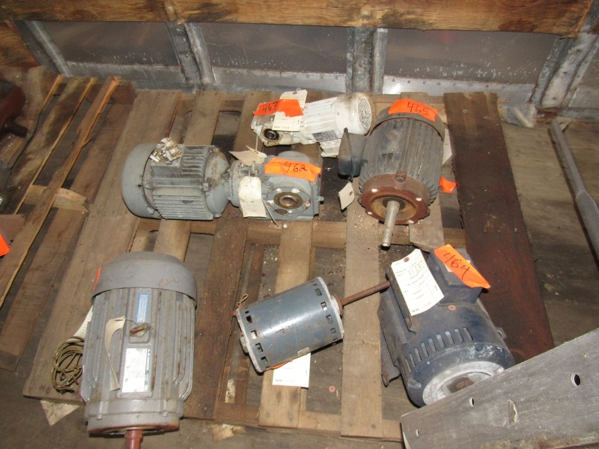 Lot Motors, Misc. Used Motors, Sprockets, Chain, Circuit Breakers, Bearings, Housings, Plastic