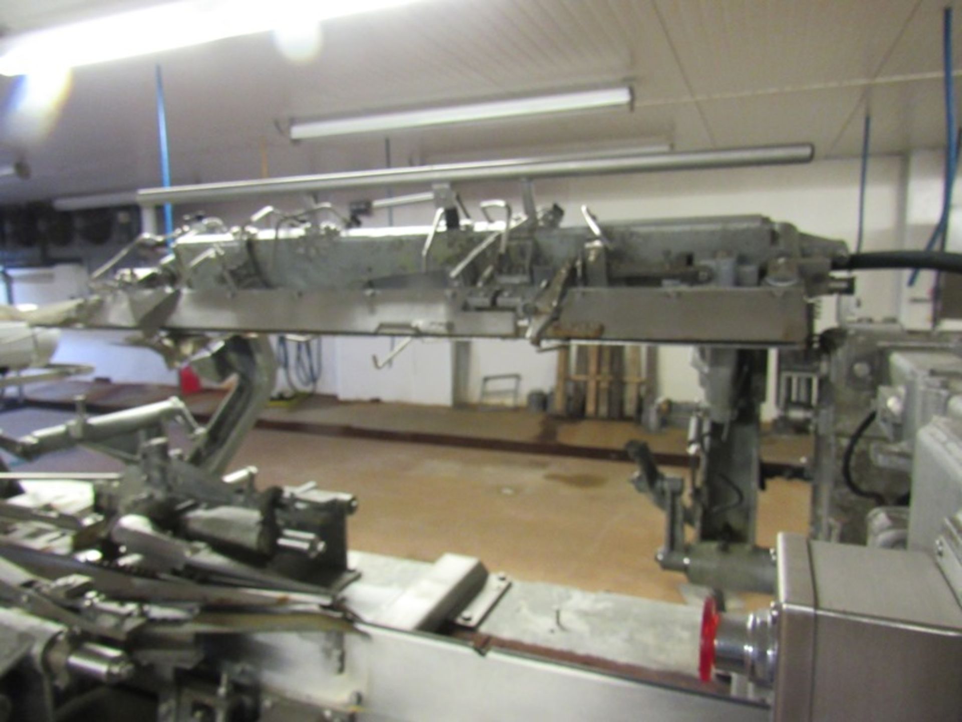 Lot Stainless Steel Automatic Heading Machine, 8 stations, stainless steel "Z" conveyor, 18" W X - Image 9 of 14