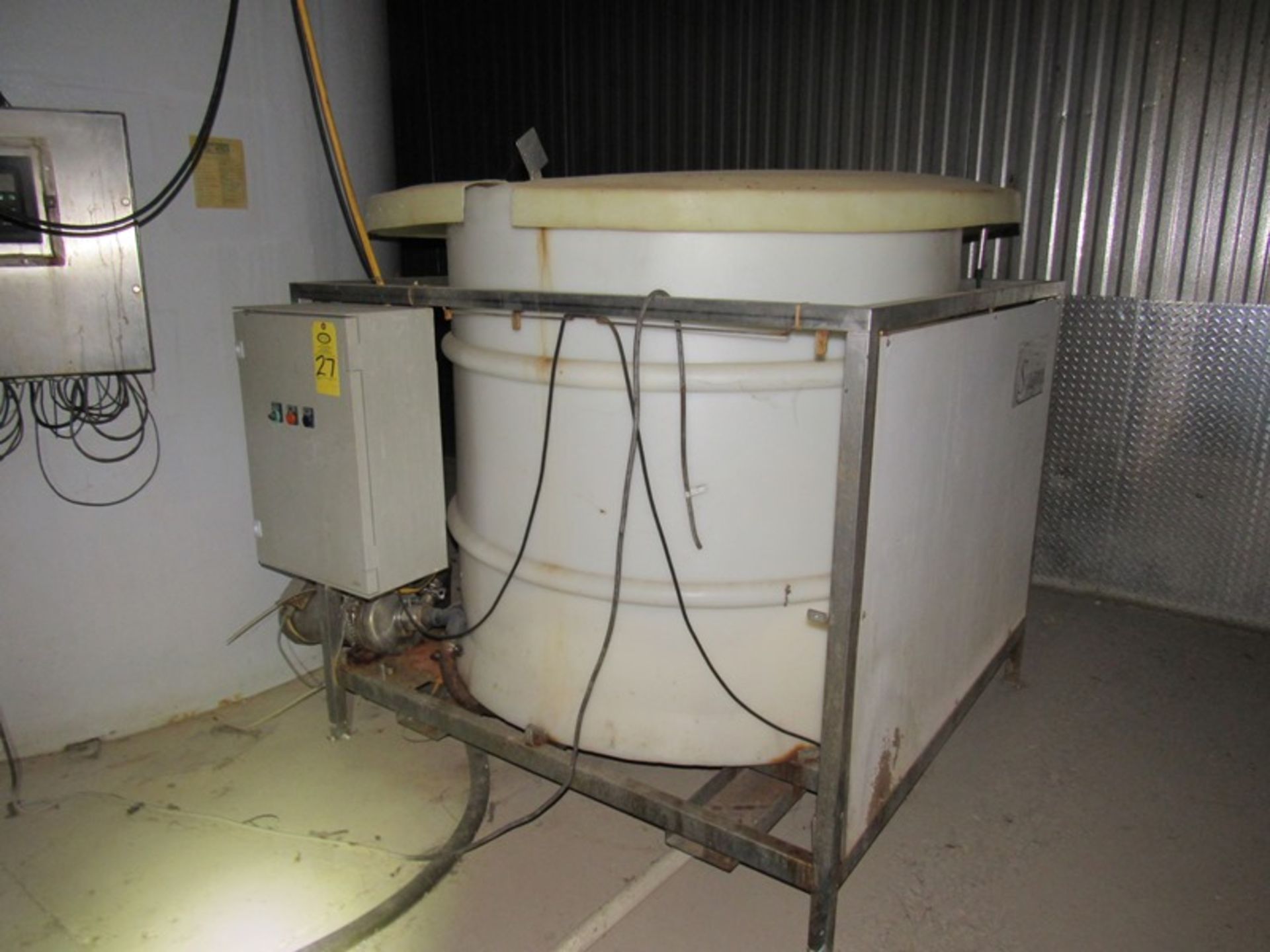 Poly Slush Tank, 4' Dia. X 4' D on stainless steel skid with pump (Required Loading Fee $200.00 Norm - Image 2 of 2